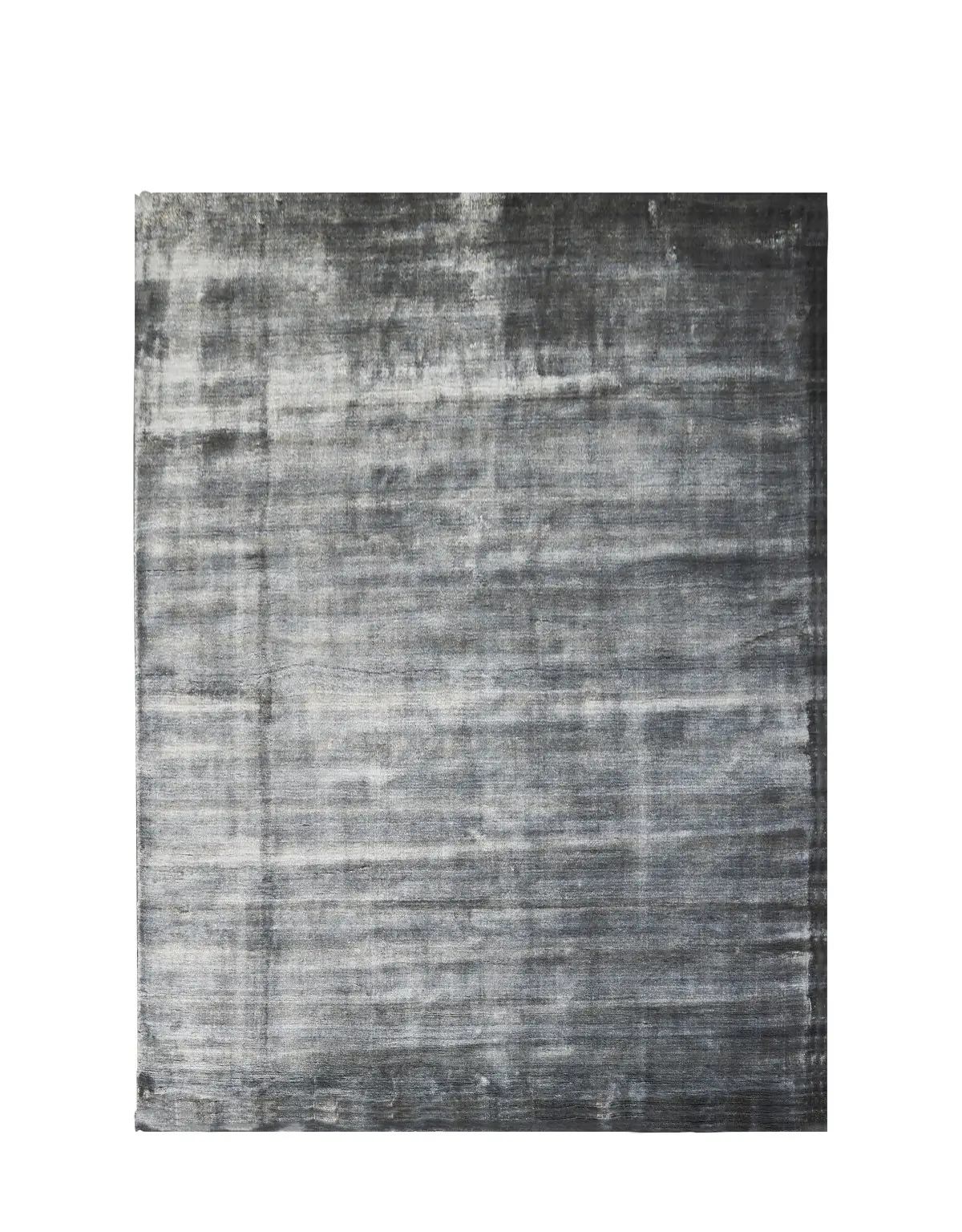 Rechteckiger Massimo Copenhagen Bamboo Teppich in Anthrazit mit changierender Oberfläche und lebendigen Abstufungen zwischen Dunkelgrau und Silber.