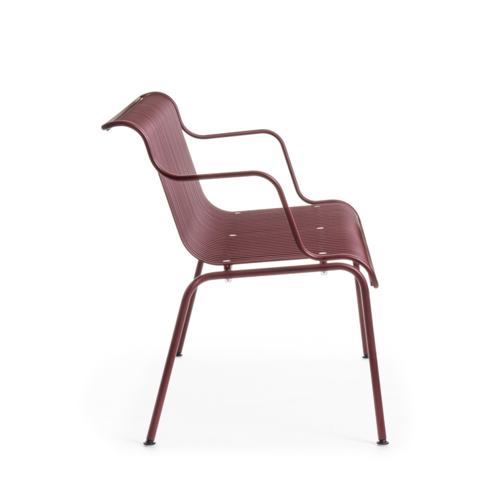 Magis South Bank, 77 cm, bordeaux, Outdoor-Möbel, Design-Bank aus Italien, robust, modern, komfortabel