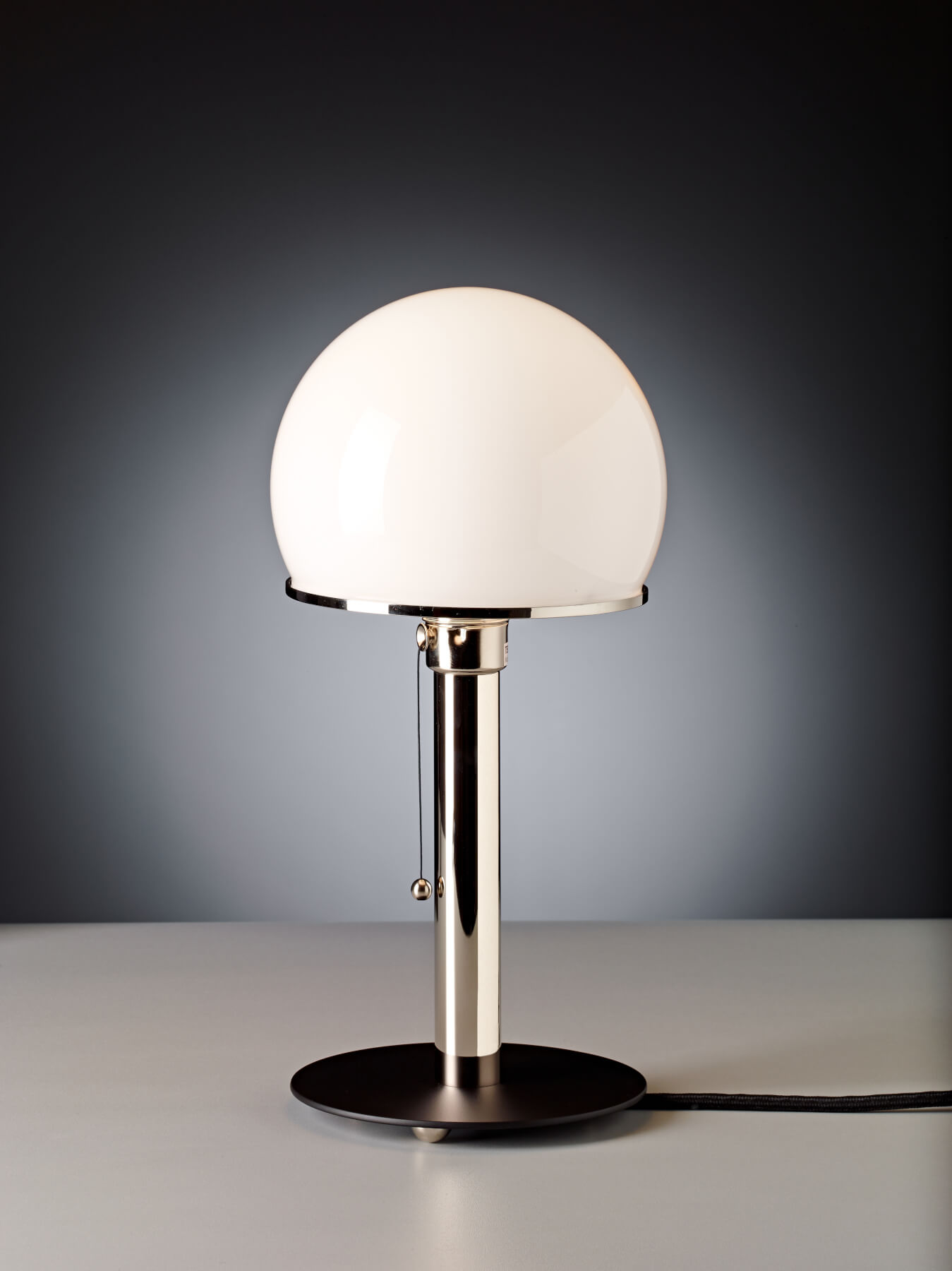 Tecnolumen Wagenfeld WA 23 SW Ambiente