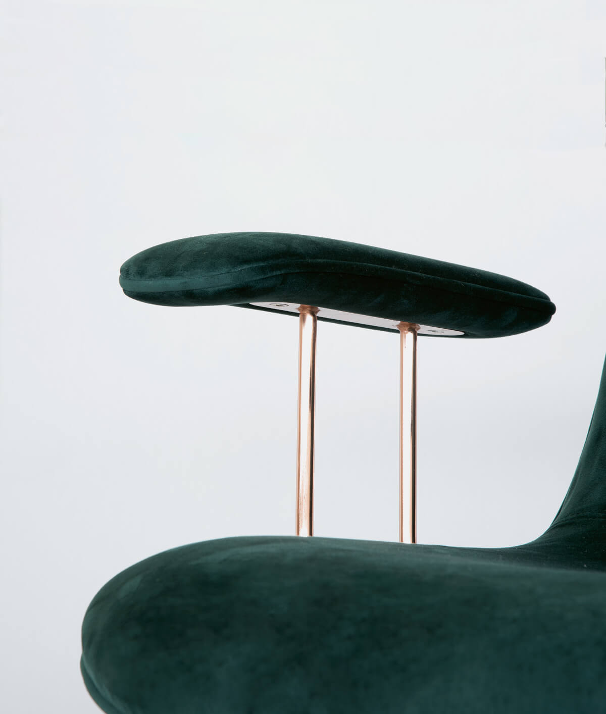 Magis Troy Sessel im modernen Wohnambiente, komfortabel, hochwertig und elegant – italienisches Design von Magis