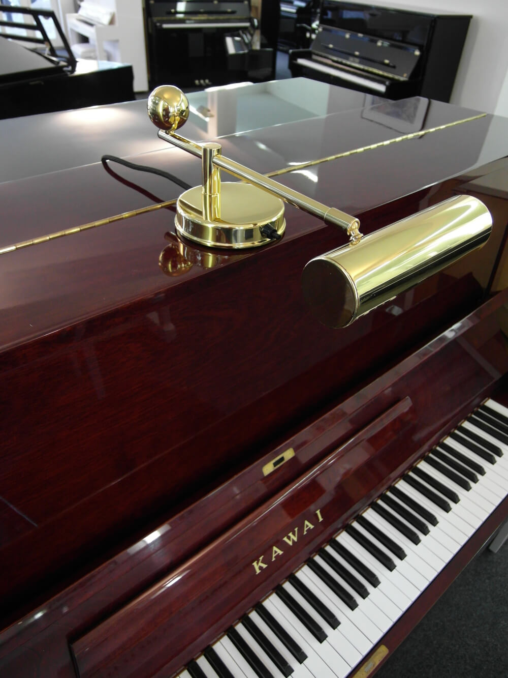 Designleuchte DS 28 von Tecnolumen mit klarem, funktionalem Look, gefertigt aus hochwertigem Metall