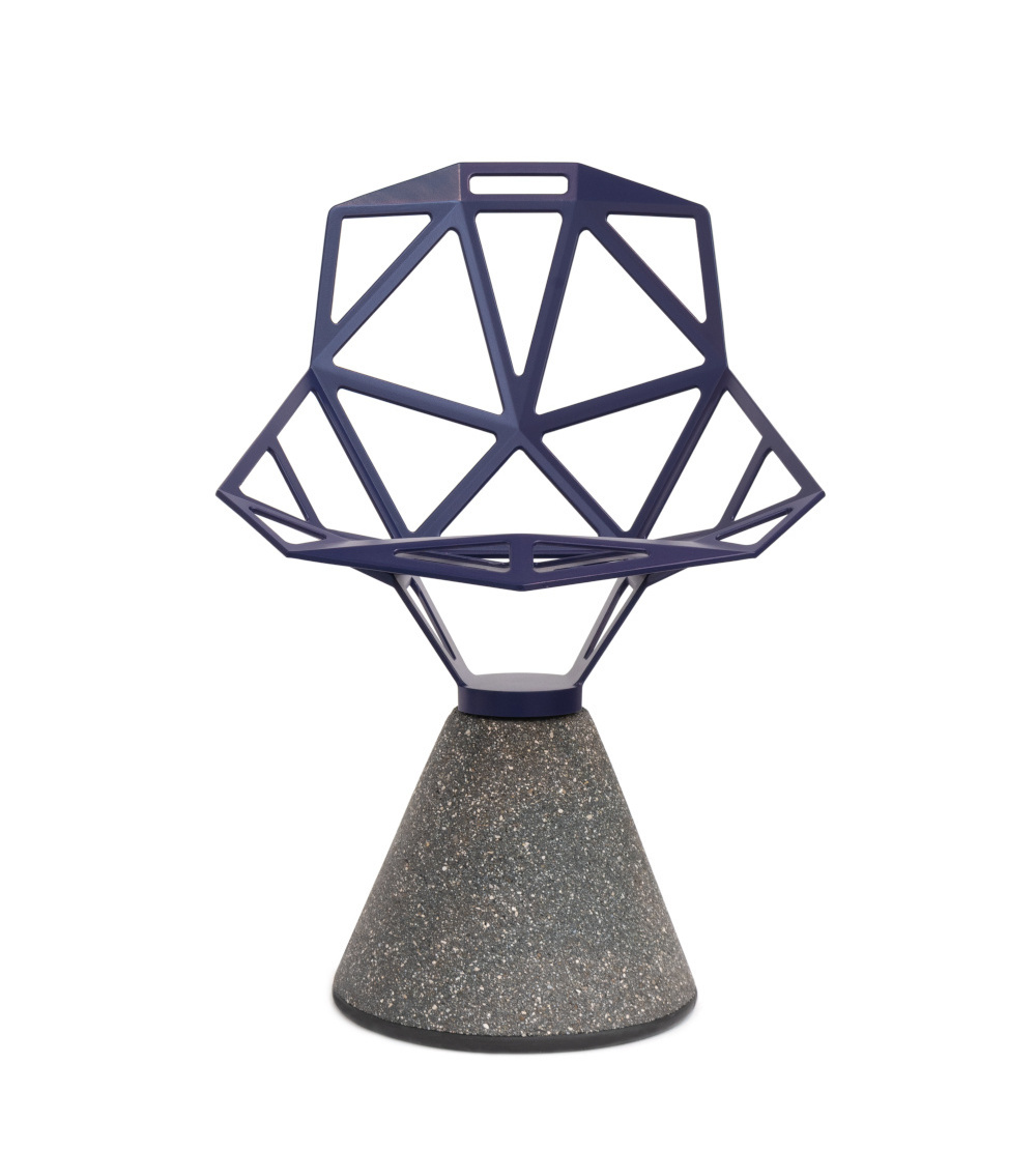 Magis Chair One, drehbarer Stuhl mit Zement-Sockel, lila, modernes italienisches Design, robust und ergonomisch