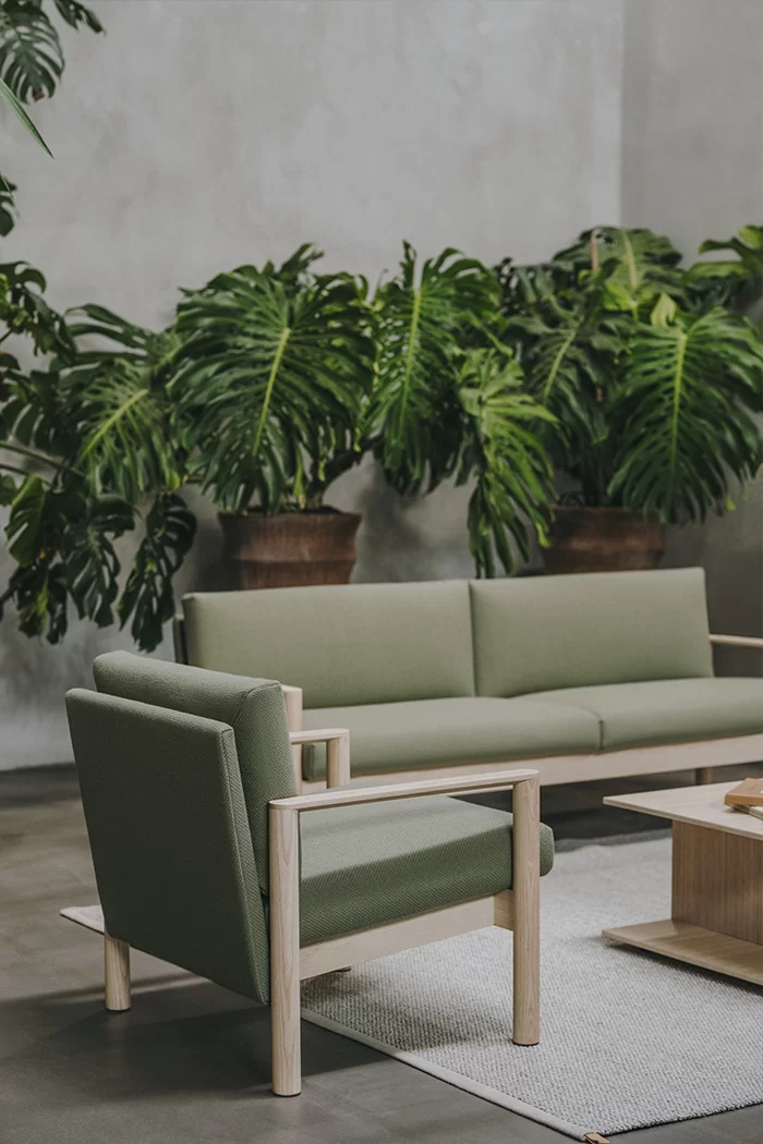 Lapalma 10:30 Sessel und Sofa als Lounge-Set in stilvoller Wohnumgebung