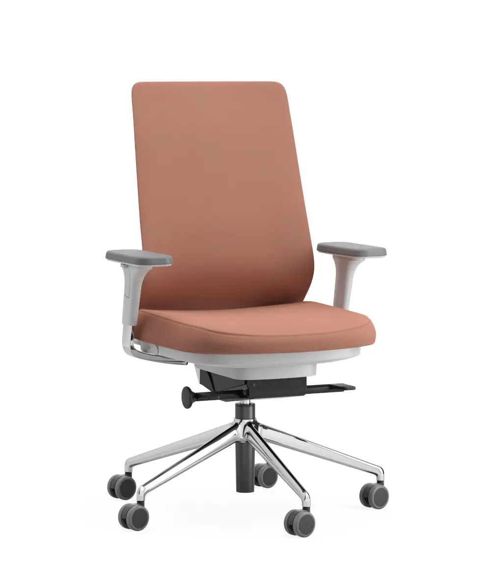 ICF Pyla Chair Soft High Back Bürostuhl mit hoher gepolsterter Rückenlehne, Armlehnen und Aluminium-Fußkreuz mit Rollen.