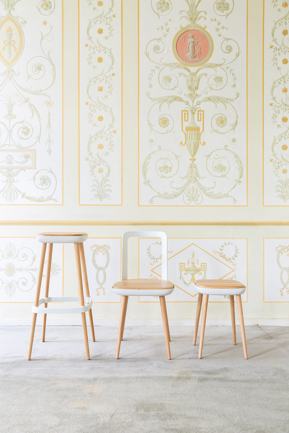 Komfortabler Wagner W-2020 Barhocker, strapazierfähiges Material, modernes Ambiente