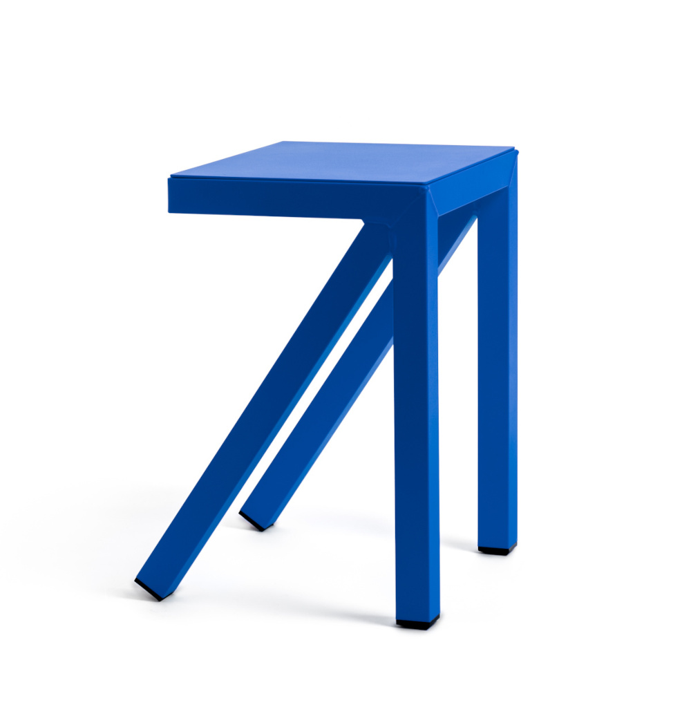 Magis Bureaurama Hocker blau – fester Design-Hocker Magis Bureaurama Hocker blau, fester Sitzhocker, modernes ergonomisches Design aus Italien