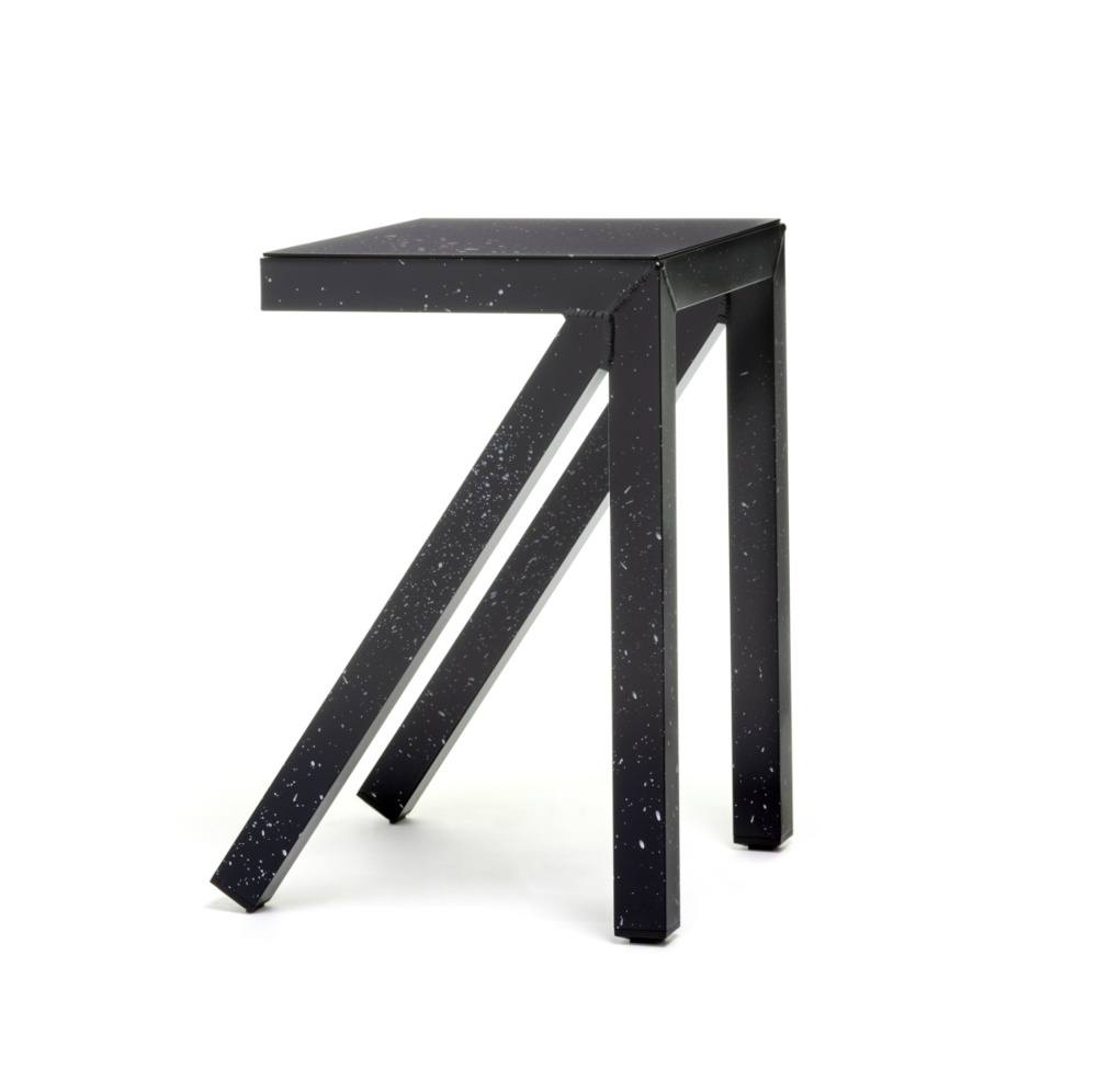 Magis Bureaurama Hocker schwarz – fester Design-Hocker Magis Bureaurama Hocker schwarz, fester Sitzhocker, modernes Design, ergonomisch, aus Italien