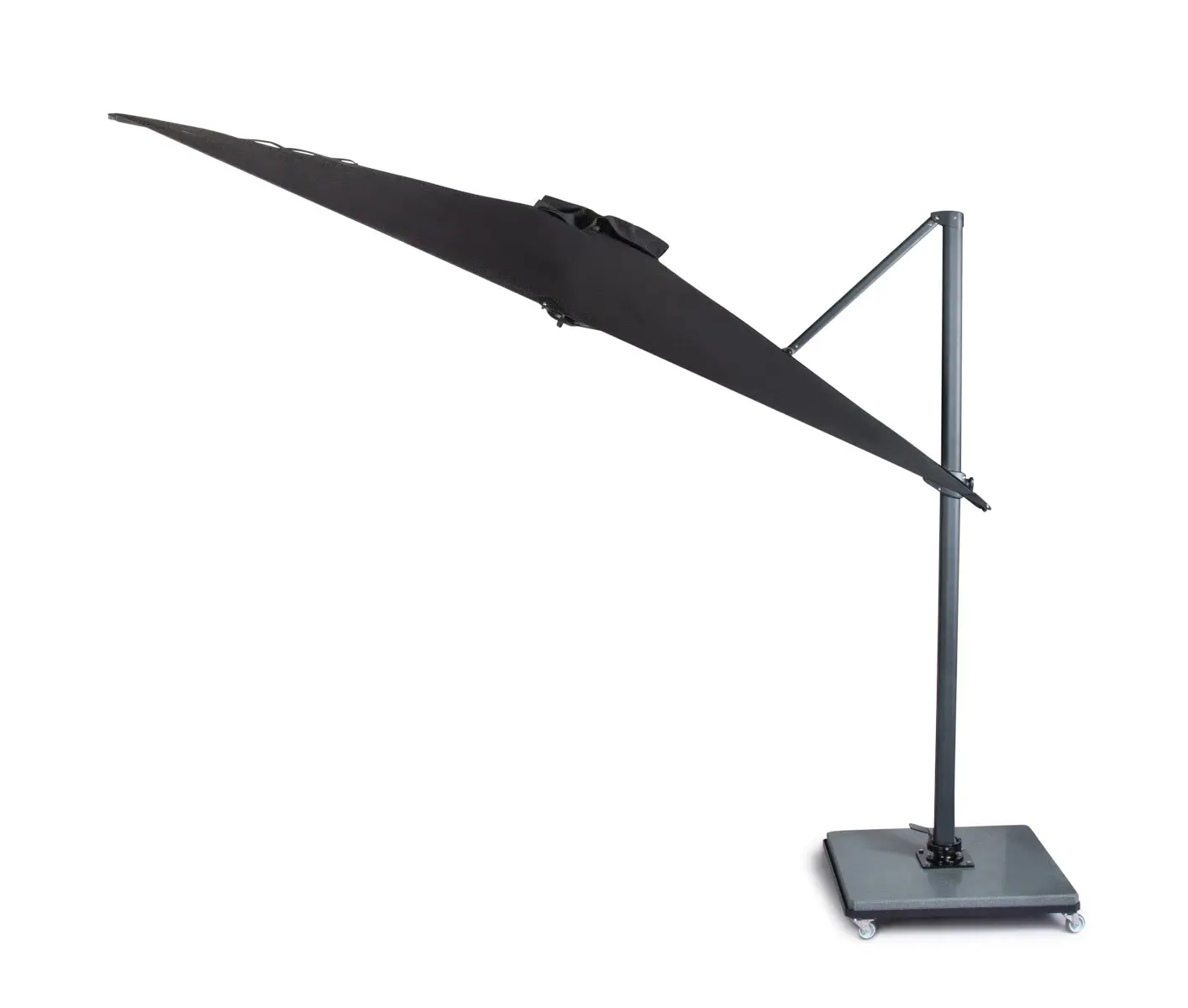 Weishäupl Freiarmschirm 300 x 300 cm in Schwarz in gekippter Position