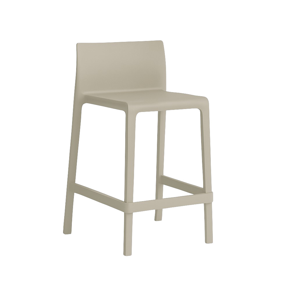 Pedrali Volt 677 Barhocker Beige – stapelbar, elegant und wetterfest Pedrali Volt 677 Barhocker in Beige aus robustem Kunststoff mit elegantem, stapelbarem Design für Innen und Außen