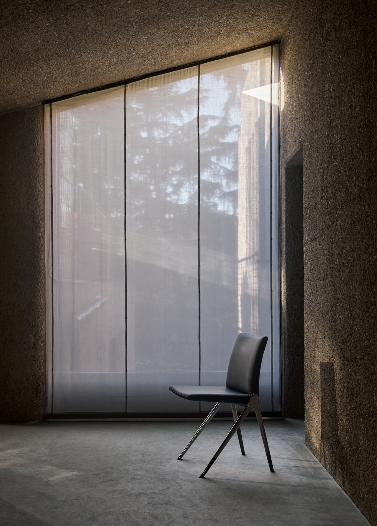 &Tradition Kape IF7 Stuhl gepolstert mit Holzrahmen, komfortabler Esszimmerstuhl im skandinavischen Design