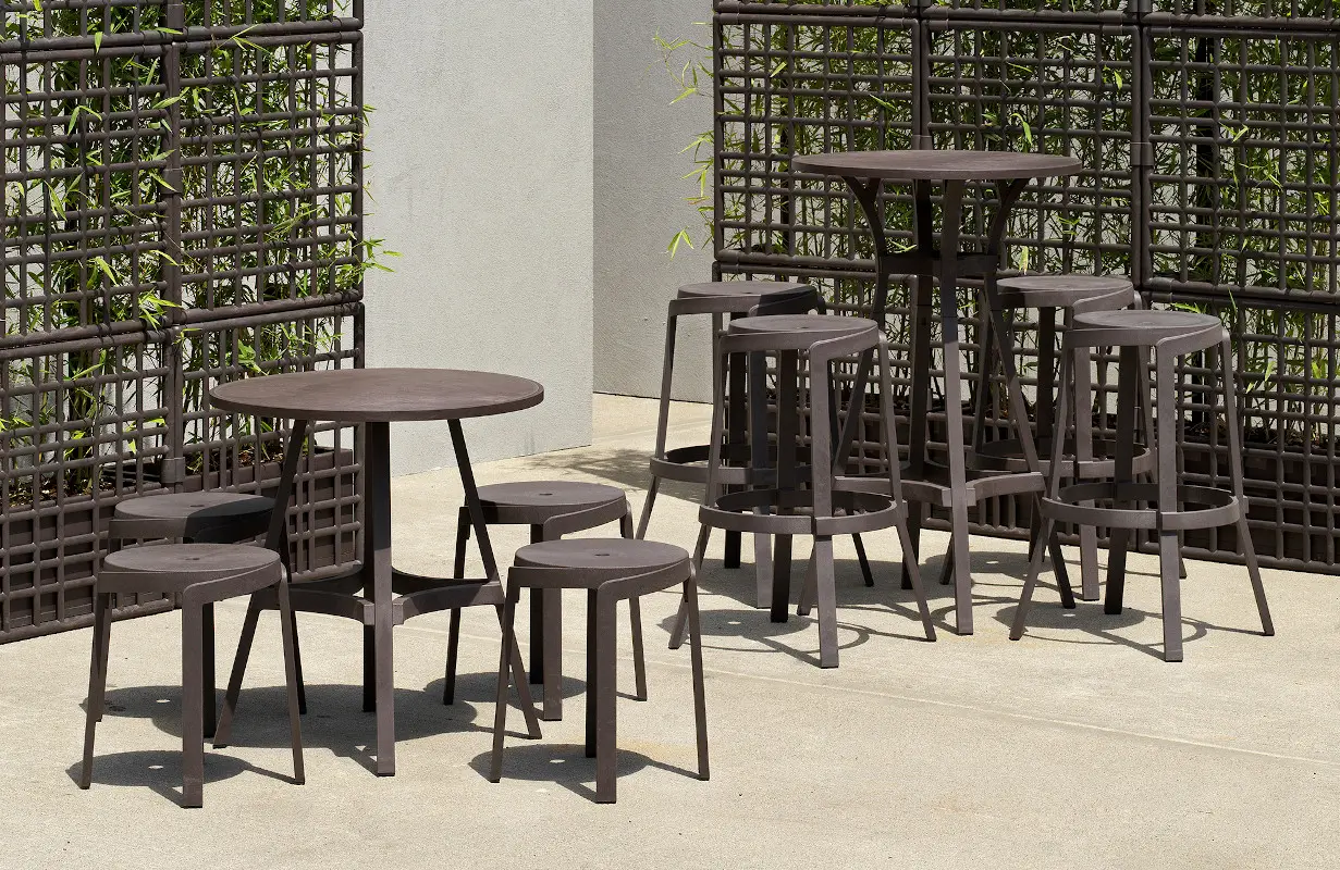 nardi-barhocker-gastronomie-outdoor-stapelbar-braun.webp?width=3000