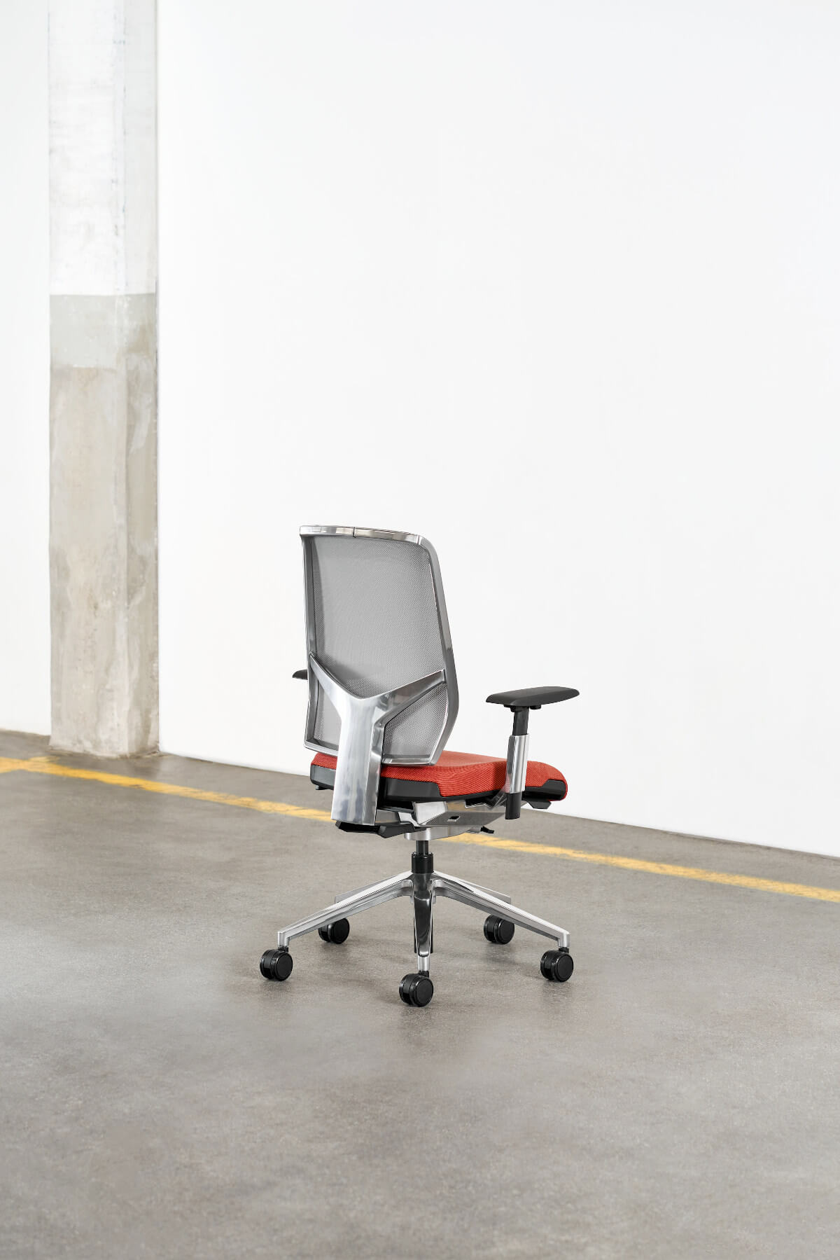 Premium Giroflex 68-3509 Bürostuhl mit Polsterrücken für langes, komfortables Arbeiten