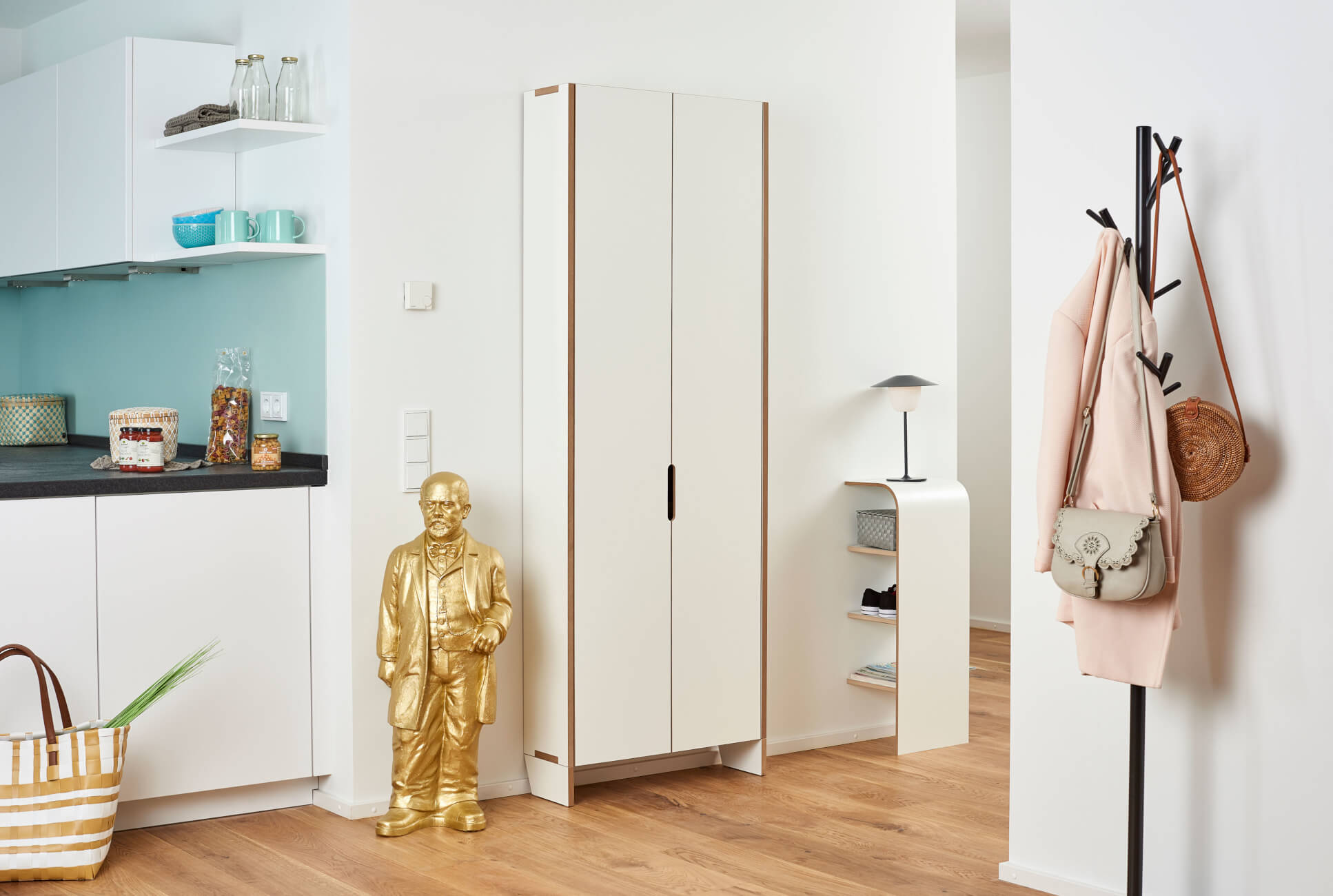 Tojo Flachmann Schuhschrank Ambiente