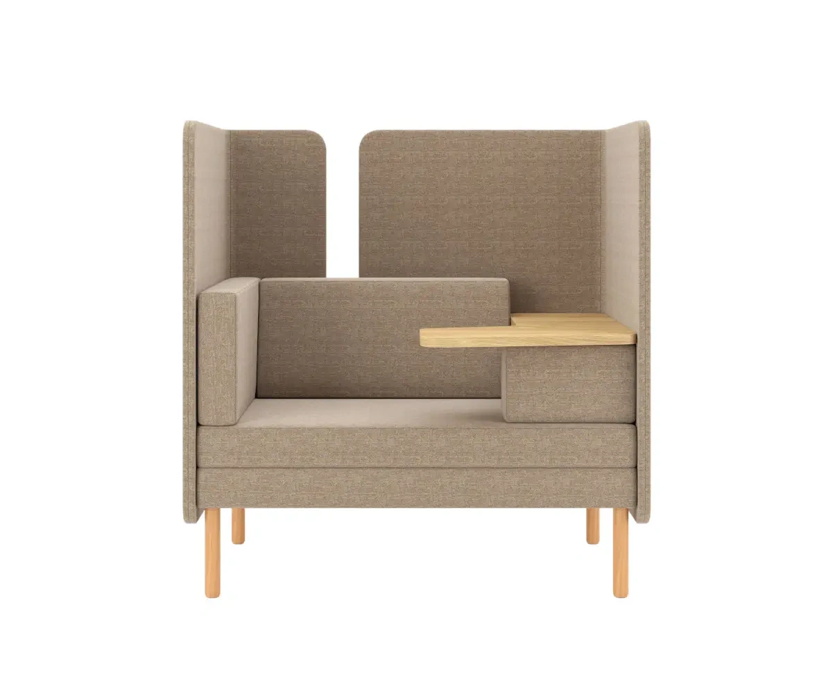 Nowy Styl Play&Work Sofa 1,5-Sitzer mit Schreibtablar und hoher Abschirmung für konzentriertes Arbeiten, Büro und Rückzugsbereiche.