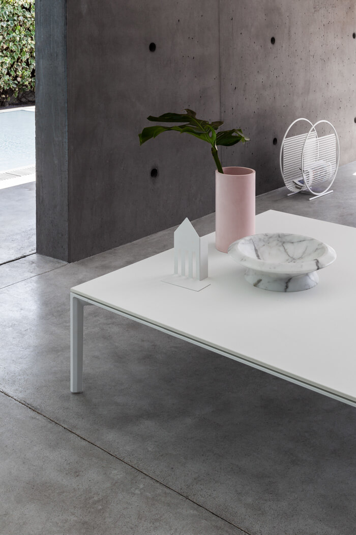 ADD Outdoor Couchtisch