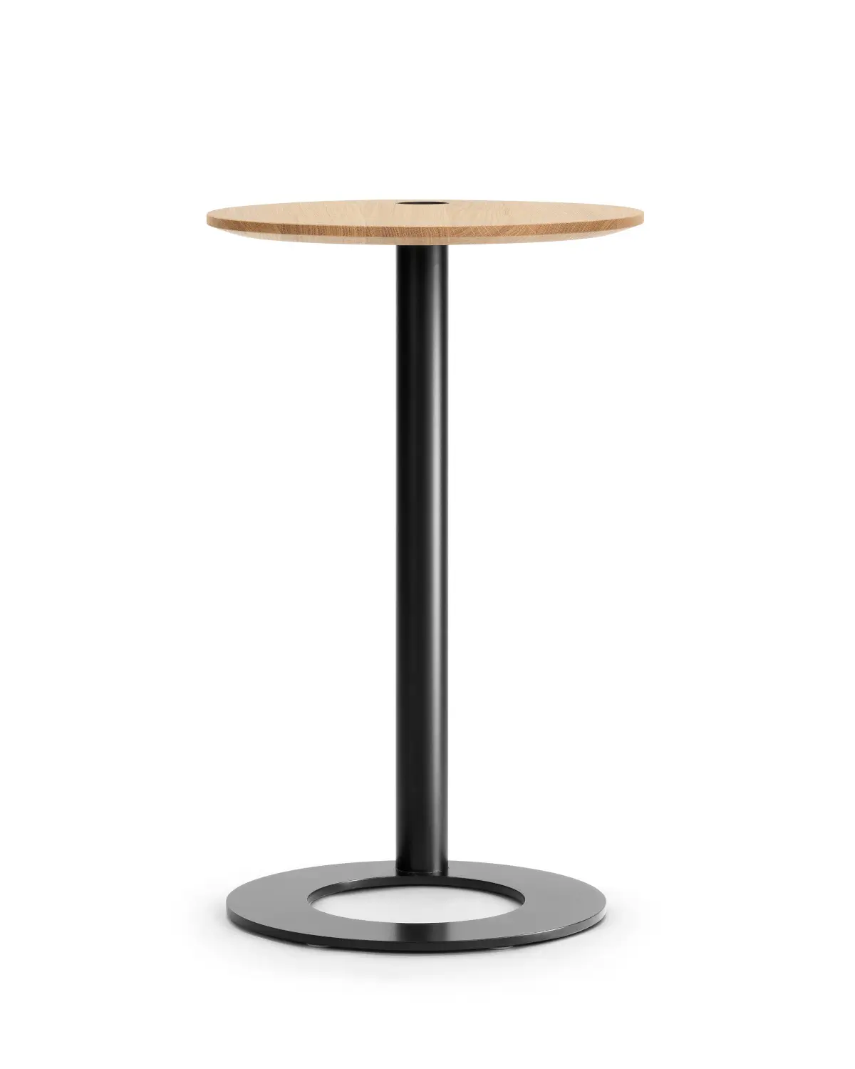 Girsberger Tala Beistelltisch mit Holzplatte und schwarzem Säulengestell für moderne Lounge- und Wartebereiche.