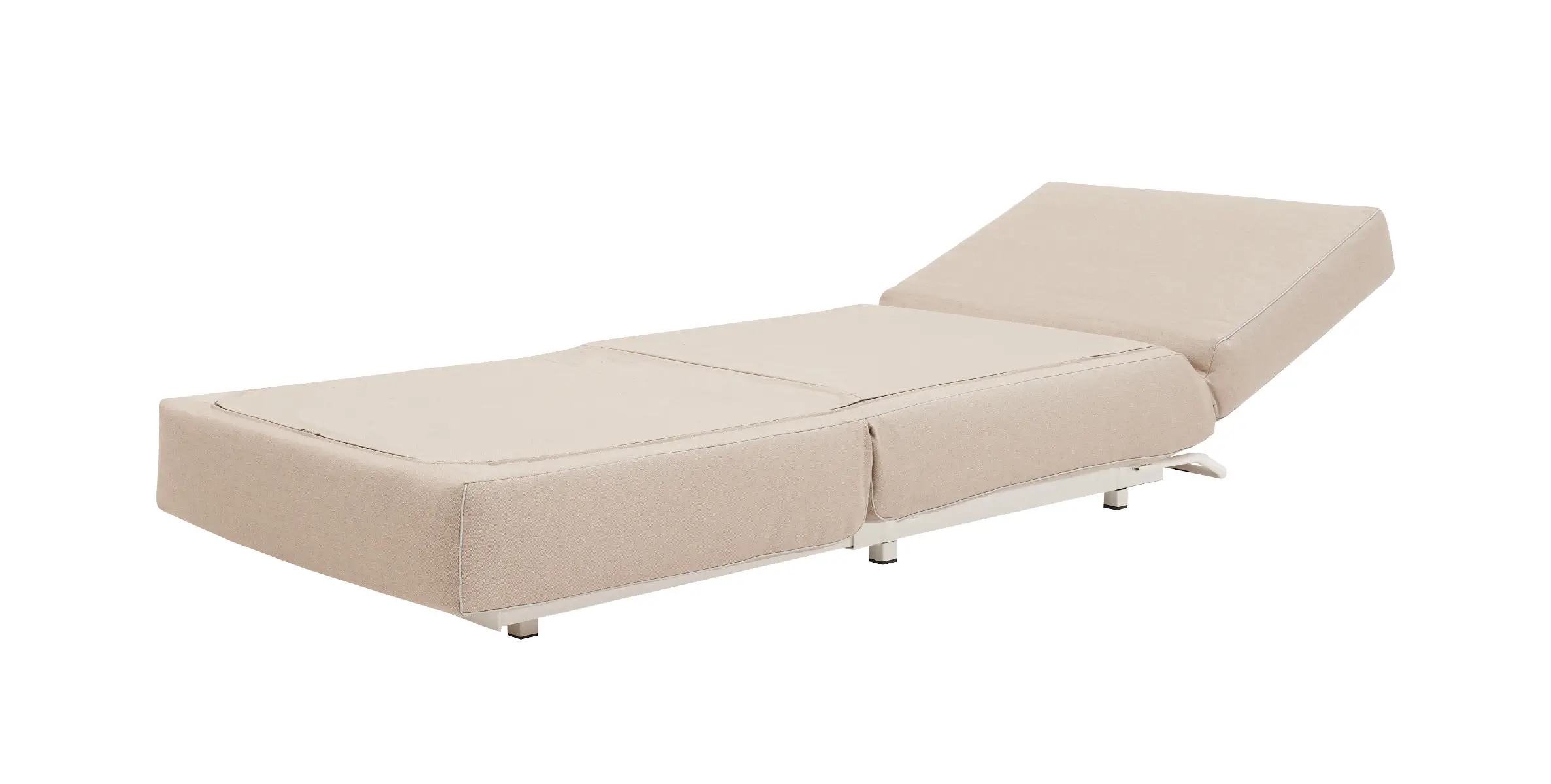 Softline City Sessel in Beige vollständig ausgeklappt als Liegefläche mit verstelltem Rückenteil und sichtbarem hellem Metallgestell.