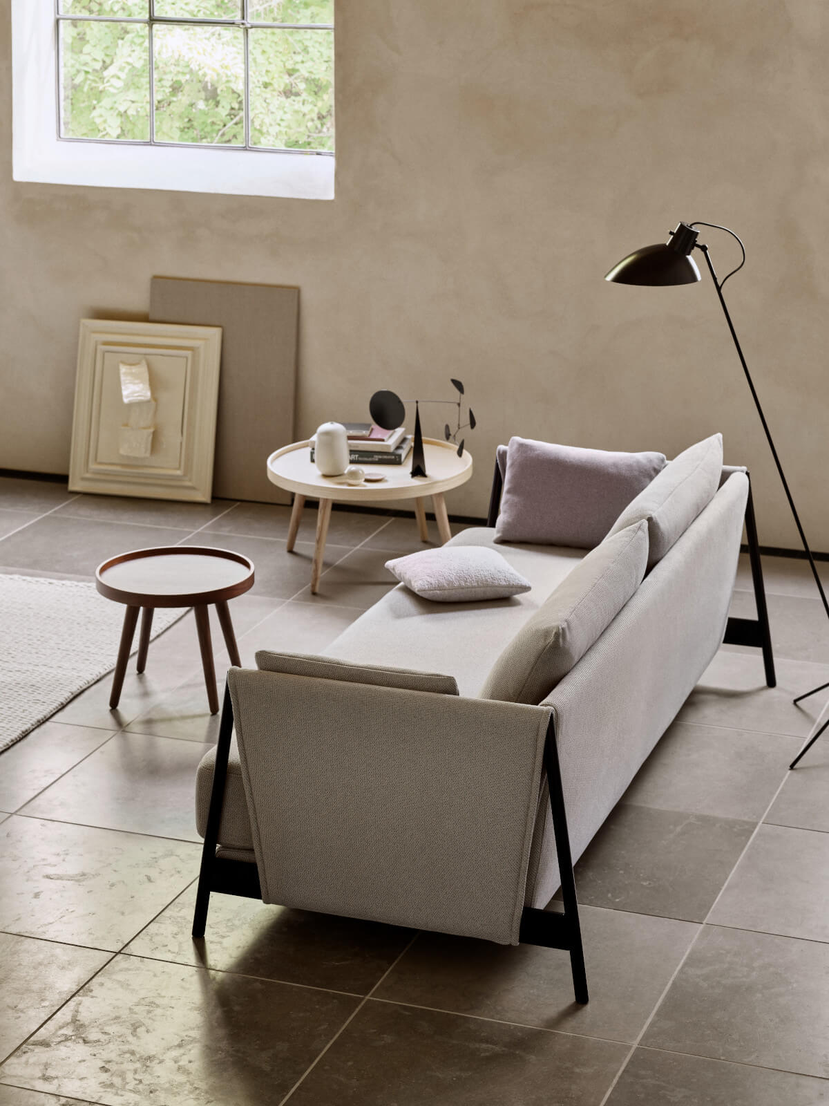 Softline Alma Beistelltisch Small, runder Tisch, zeitloses Design, platzsparend, hochwertige Verarbeitung