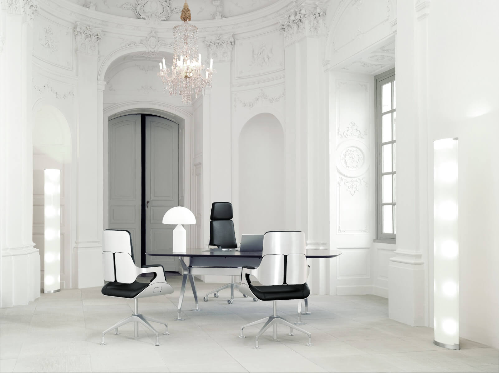 Interstuhl Silver 362S Drehstuhl, hochwertiger Chefsessel mit gepolsterter Sitzfläche und verstellbarer Rückenlehne.