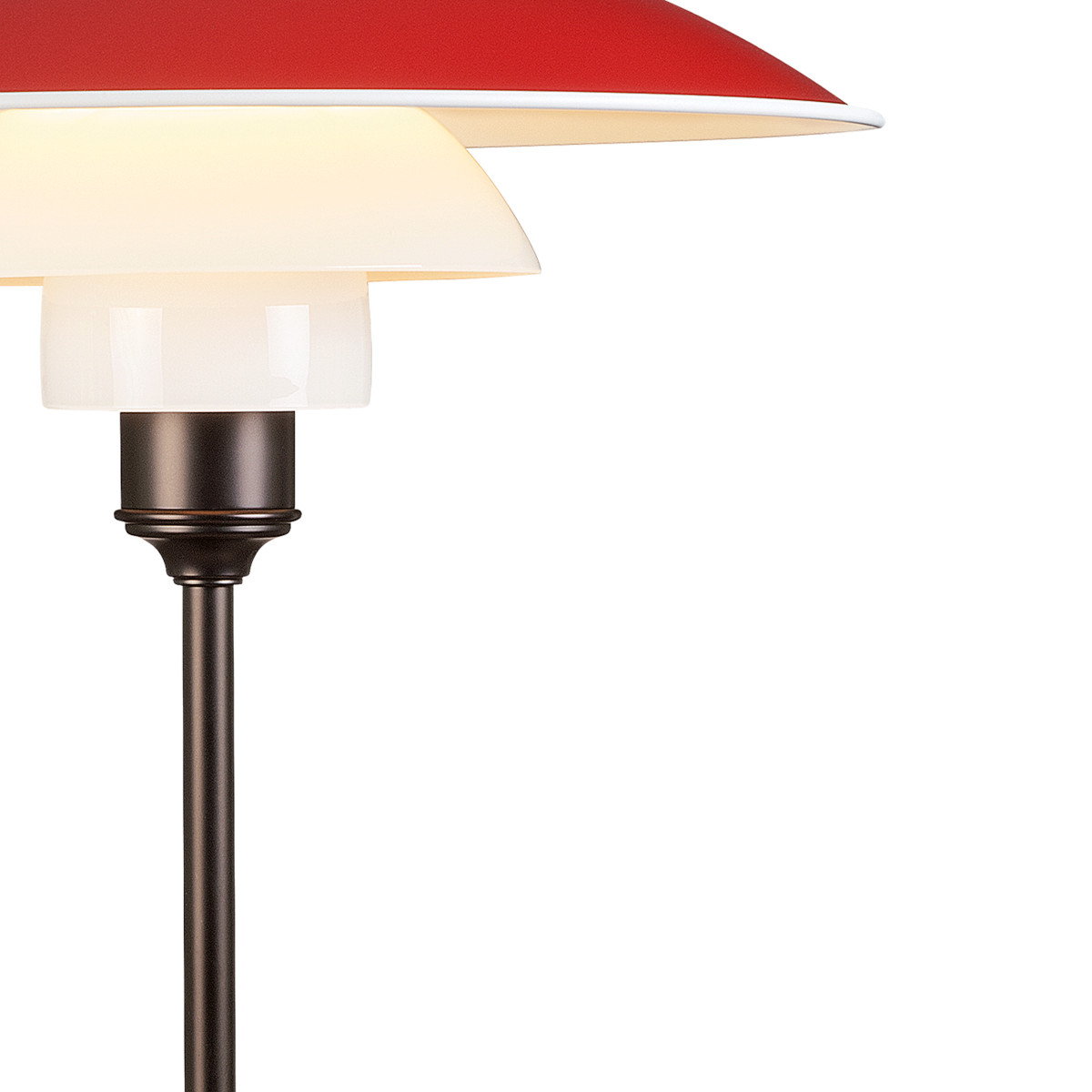 Louis Poulsen PH 3½-2½ Metall-Tischlampe in Rot mit dreiteiligem Schirmdesign, blendfreiem Licht und lackierter Oberfläche
