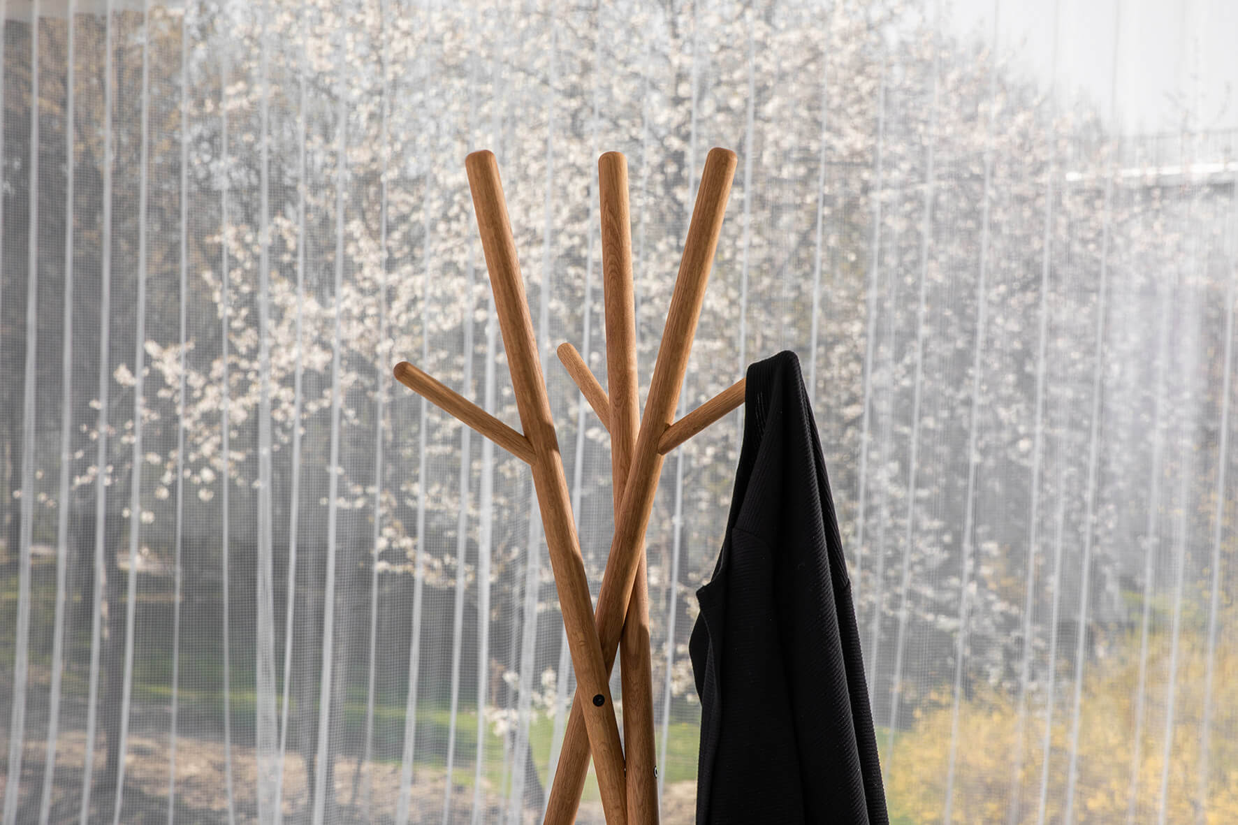 Wagner W-Stick Garderobenständer, natürliche Holzoptik, modernes Design, leicht zu montieren, praktisch für Flur und Büro