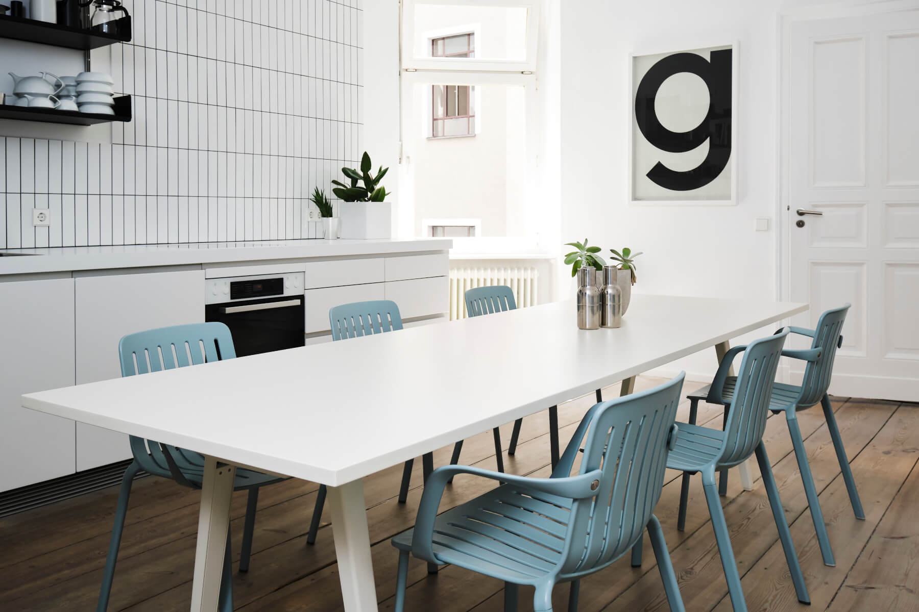 Magis Plato Stuhl – Elegantes Sitzmöbel Magis Plato Stuhl, modernes Sitzmöbel für Esszimmer, Büro oder Terrasse – elegante italienische Formensprache