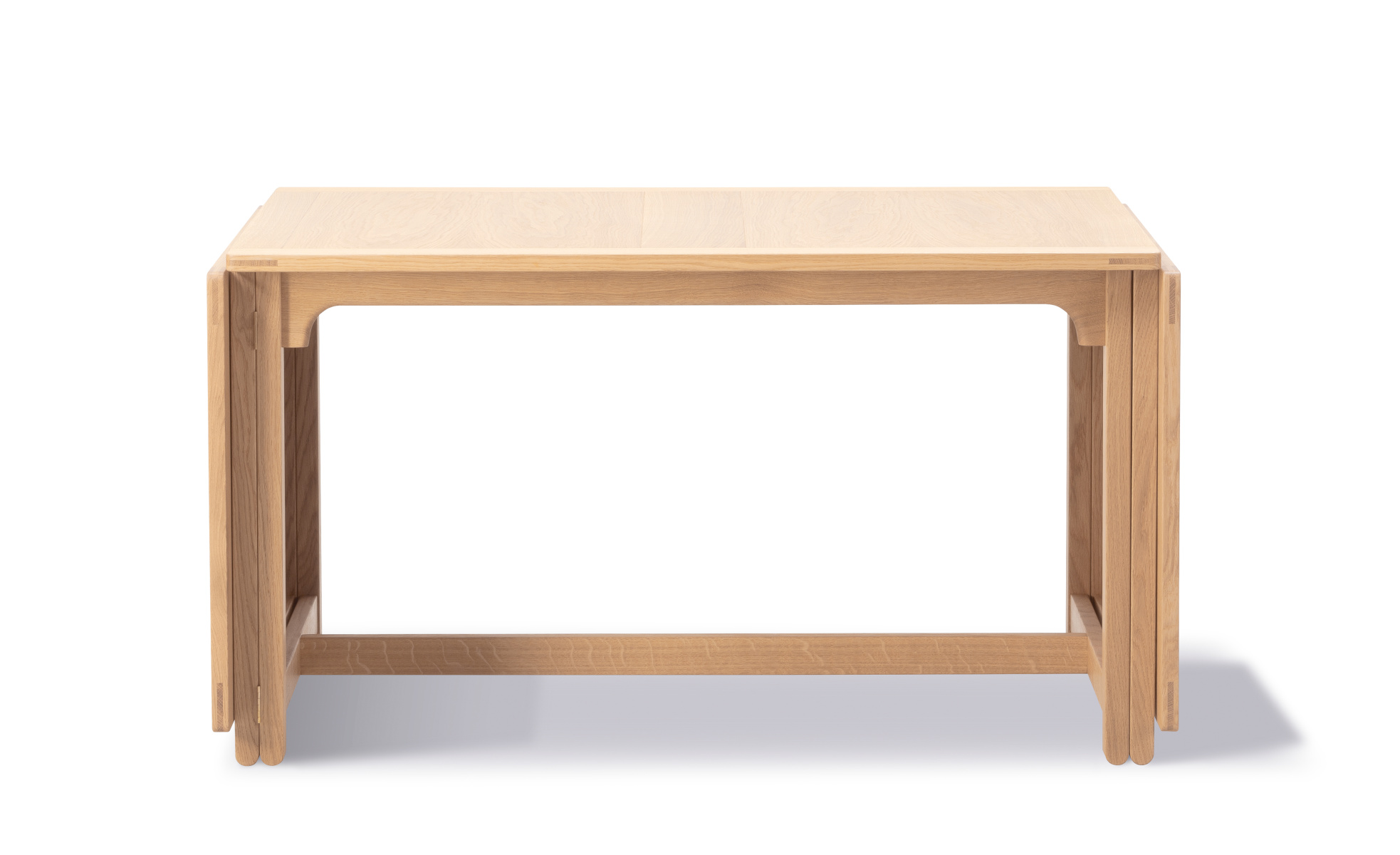 BM71 Library Tisch, eiche lackiert