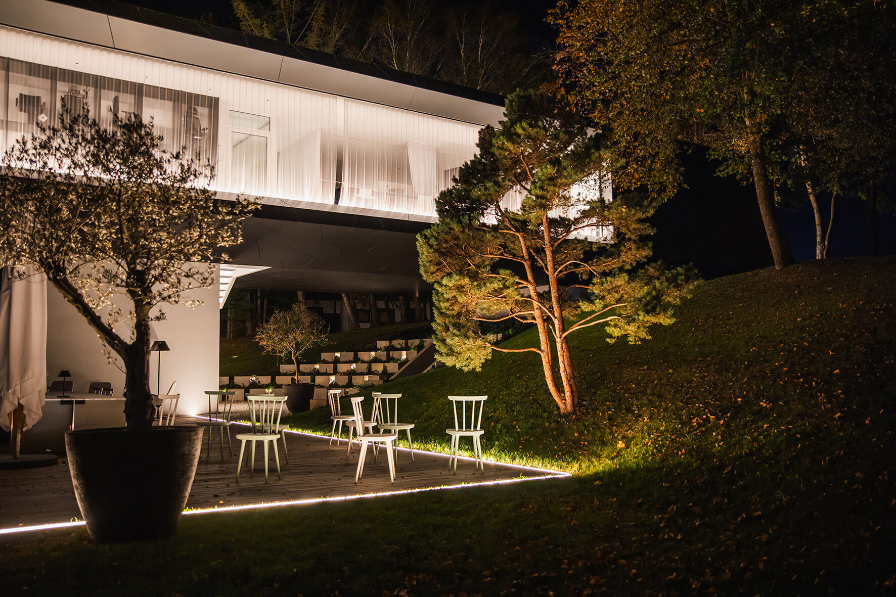 Designer-Stuhl Wagner W-1960 Chairity, ergonomische Sitzfläche, perfekte Unterstützung