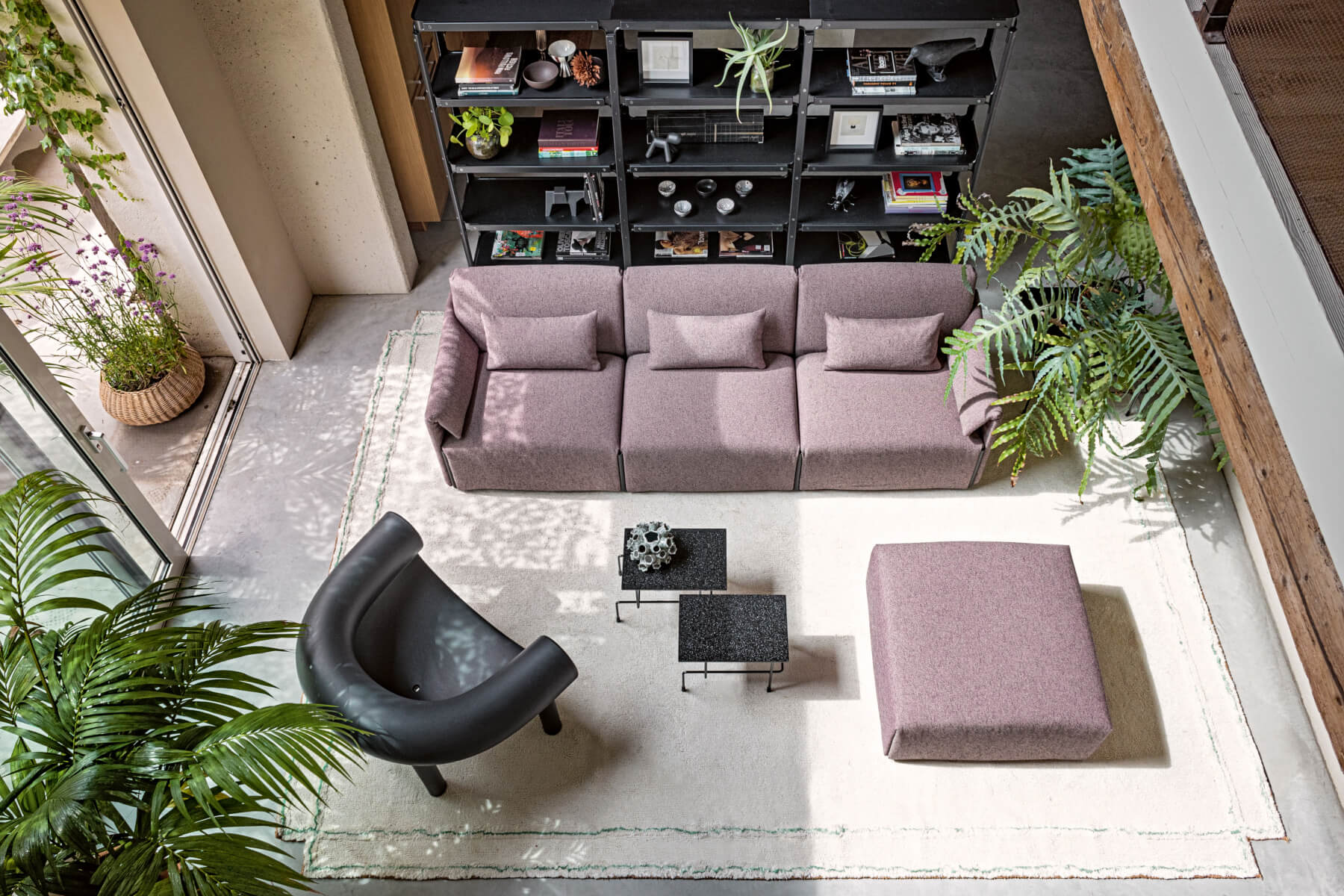 Magis Traffic Tisch im minimalistischen Ambiente, modern, leicht und hochwertig – Couchtisch oder Beistelltisch