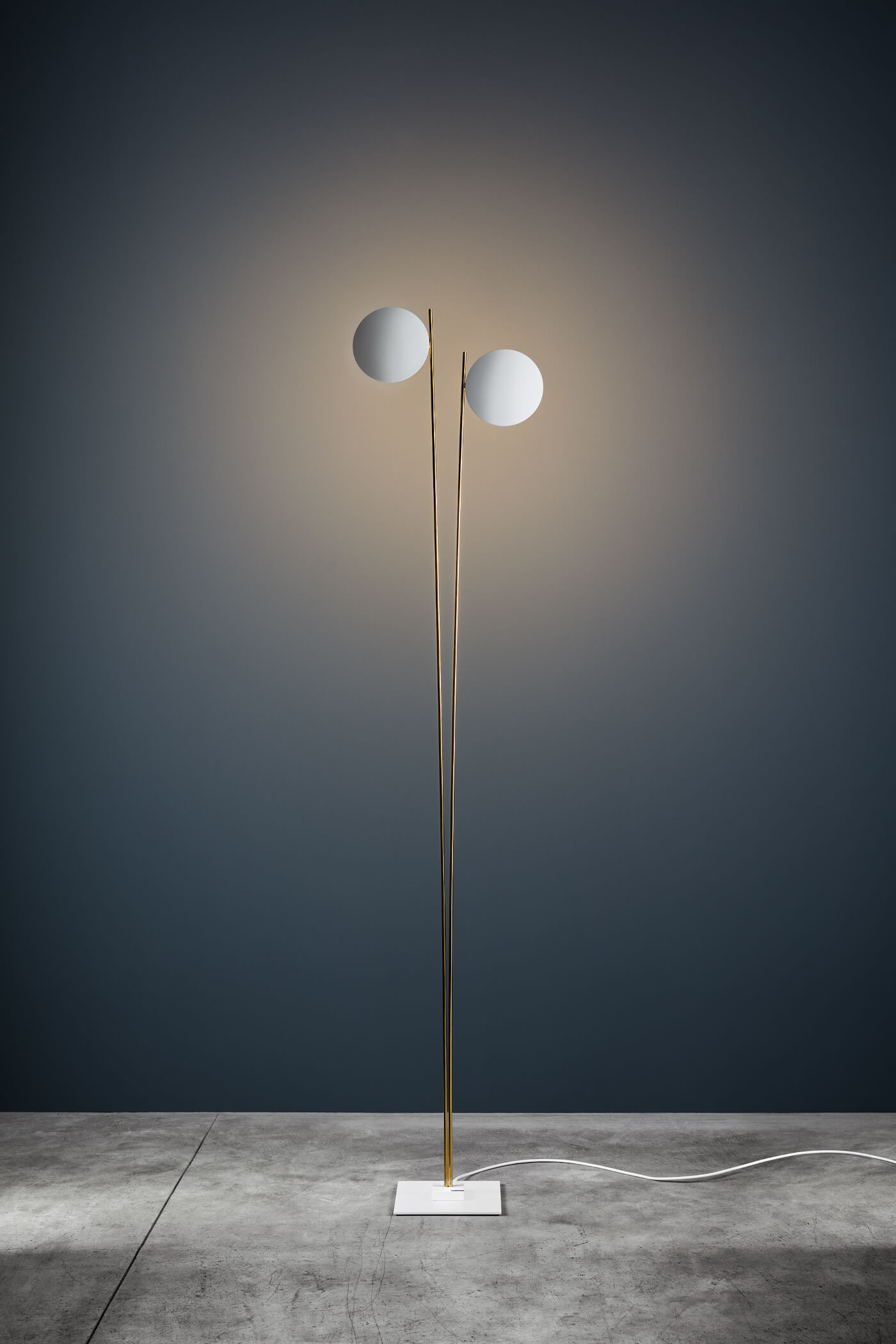 Lederam F2 Stehleuchte