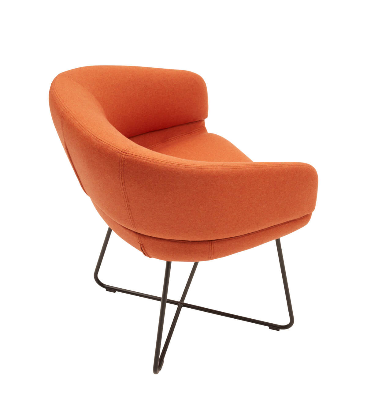 Caleto Loungesessel von Softline, moderner Polstersessel mit klaren Linien, ideal für Wohnzimmer und Lounge