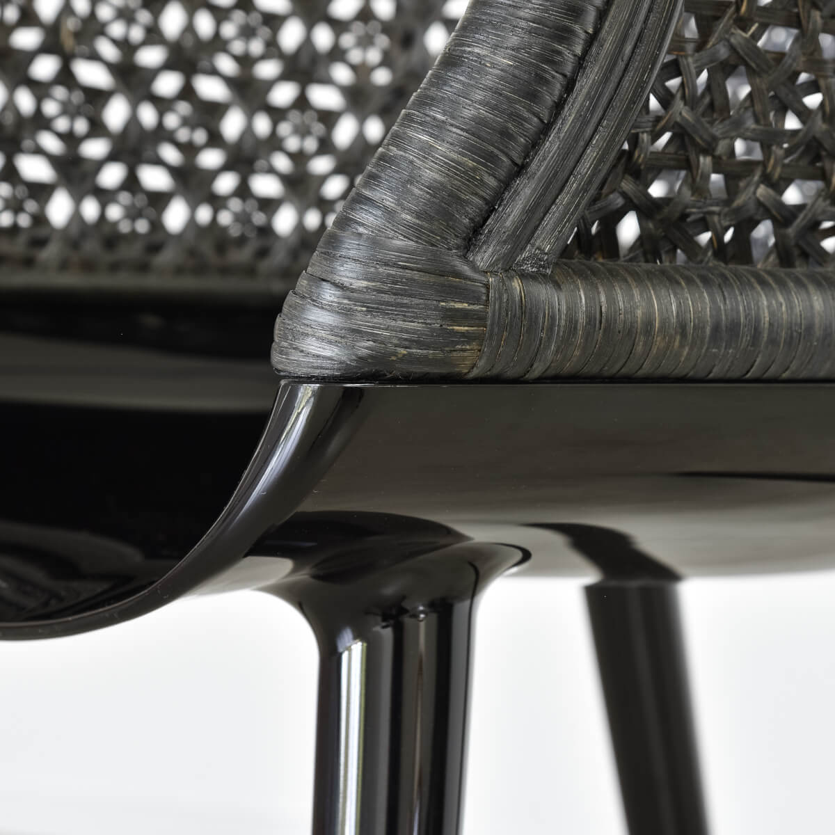 Cyborg Elegant Stuhl, schwarz