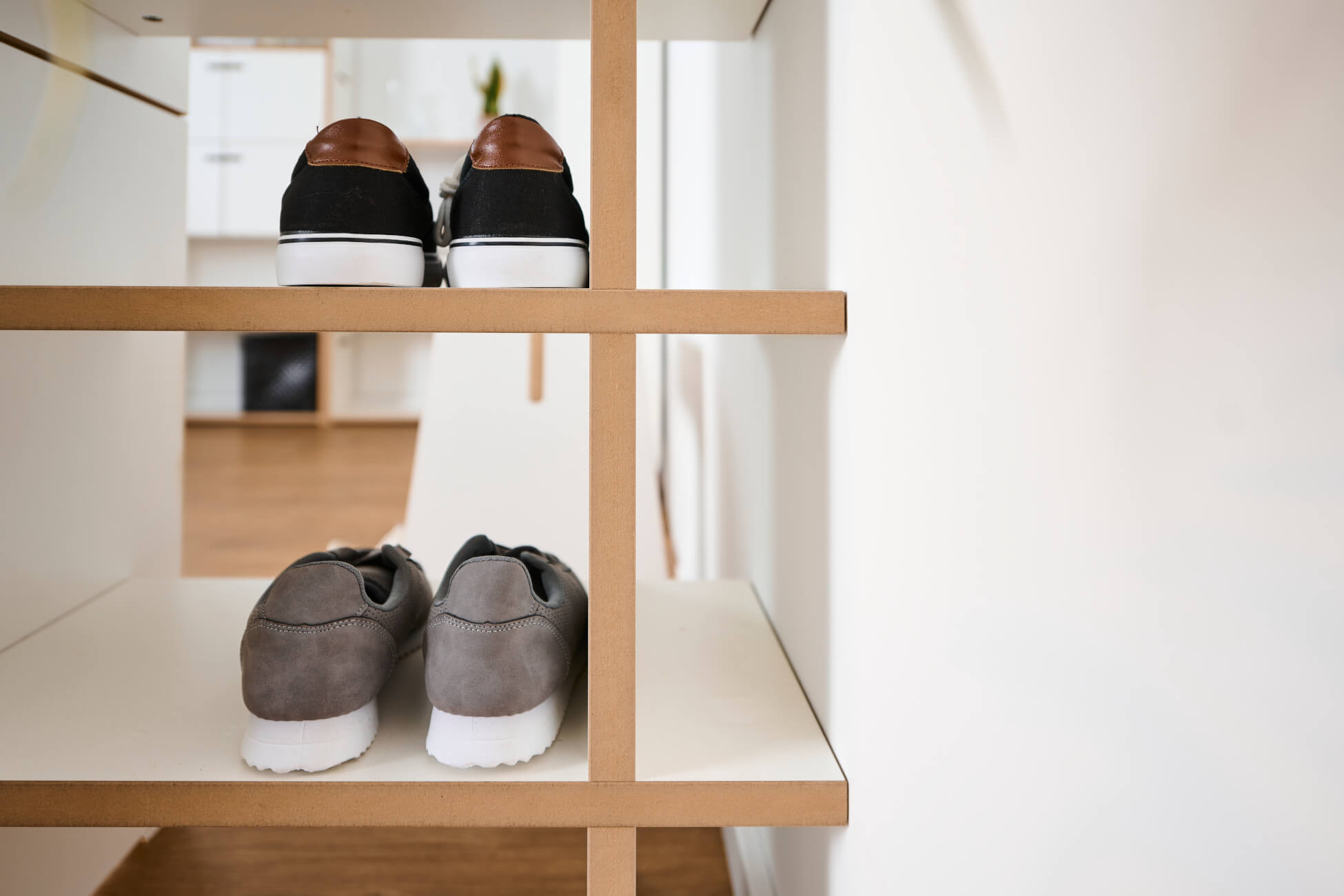 Tojo Angeber Garderobe Ambiente