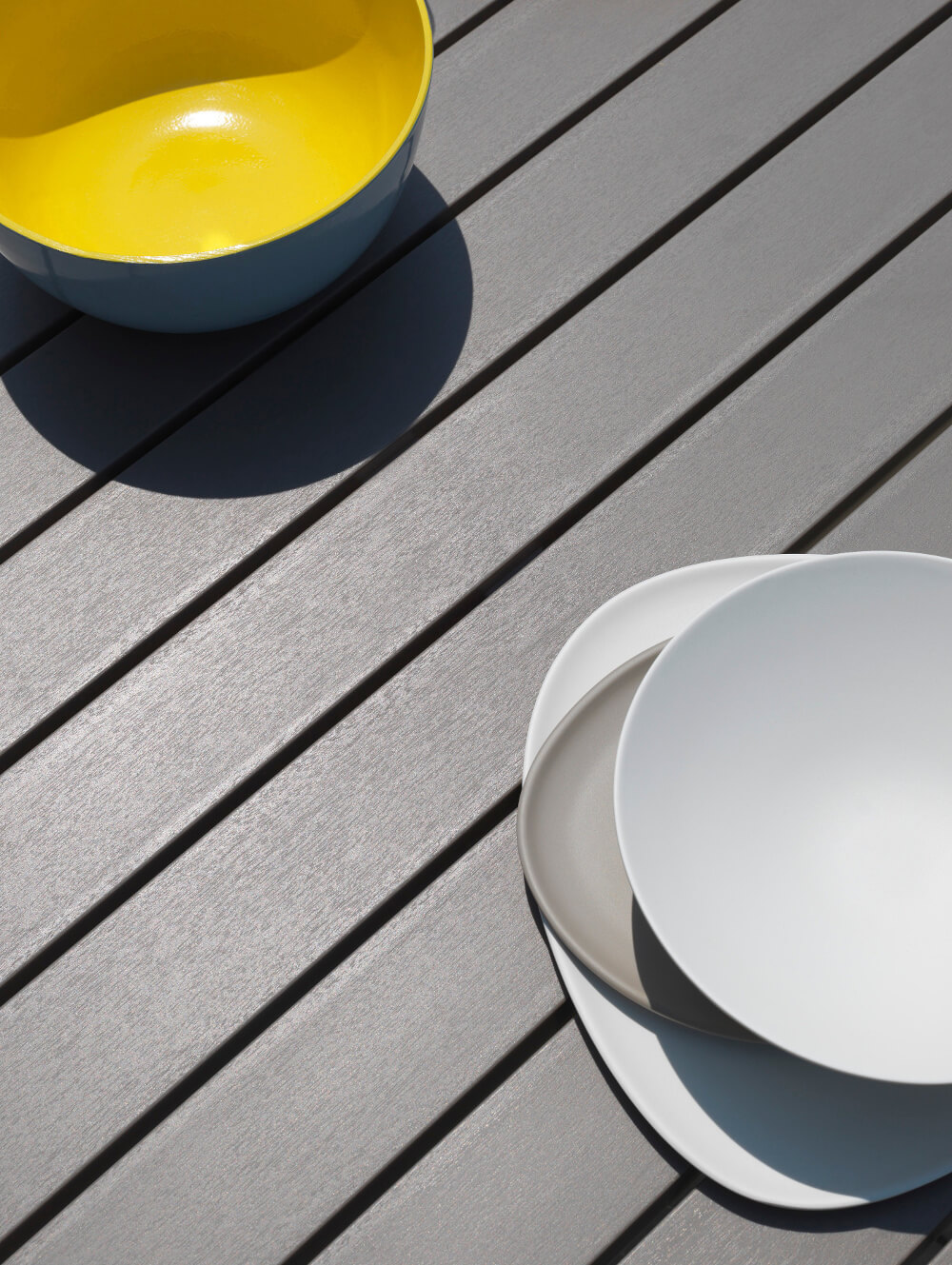 Nardi Alloro Ausziehtisch auf Terrasse, wetterfest, langlebig und stilvoll – italienisches Outdoor-Design