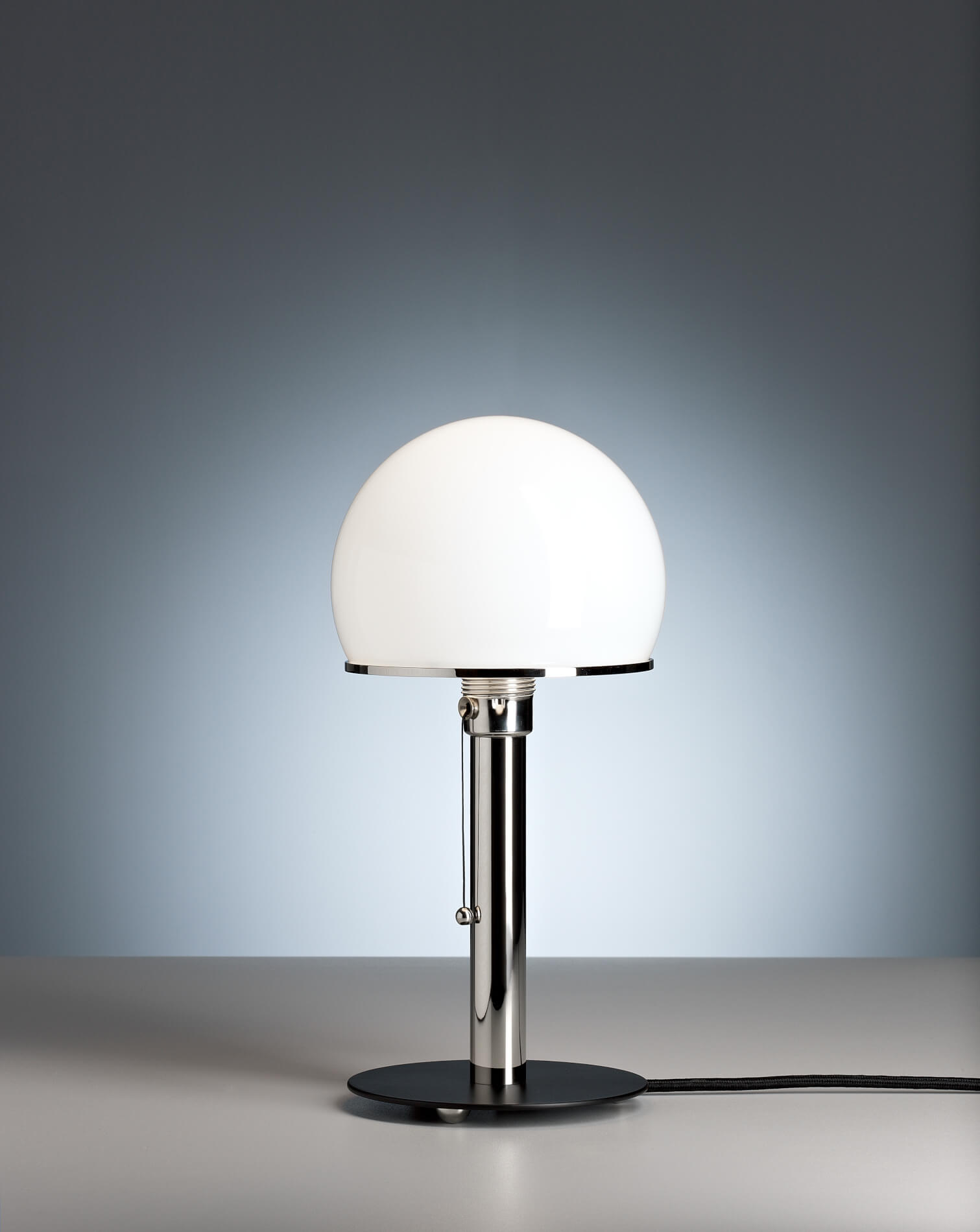 Tecnolumen Wagenfeld WA 23 SW Ambiente