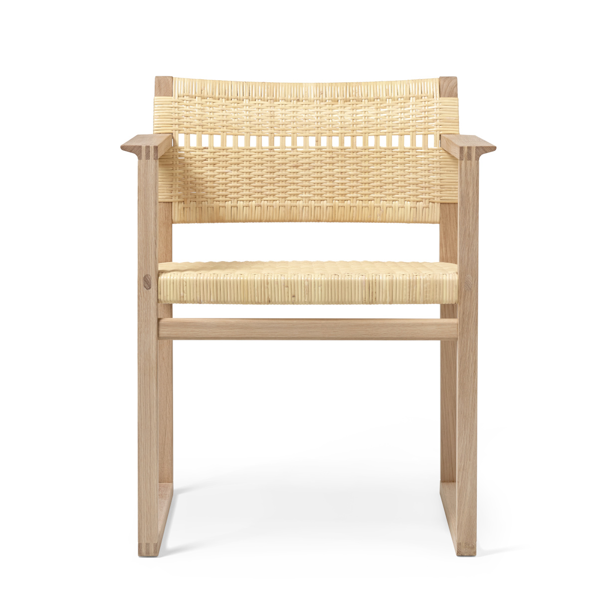 BM62 Armlehnstuhl mit Rohrgeflecht