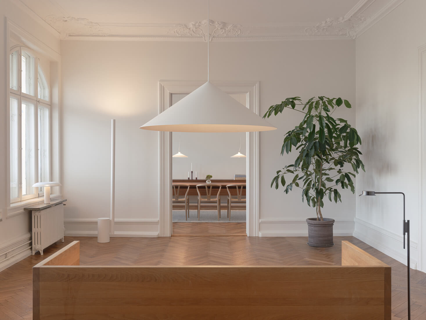 w151 Extra large pendant s3 Pendelleuchte, traffic white