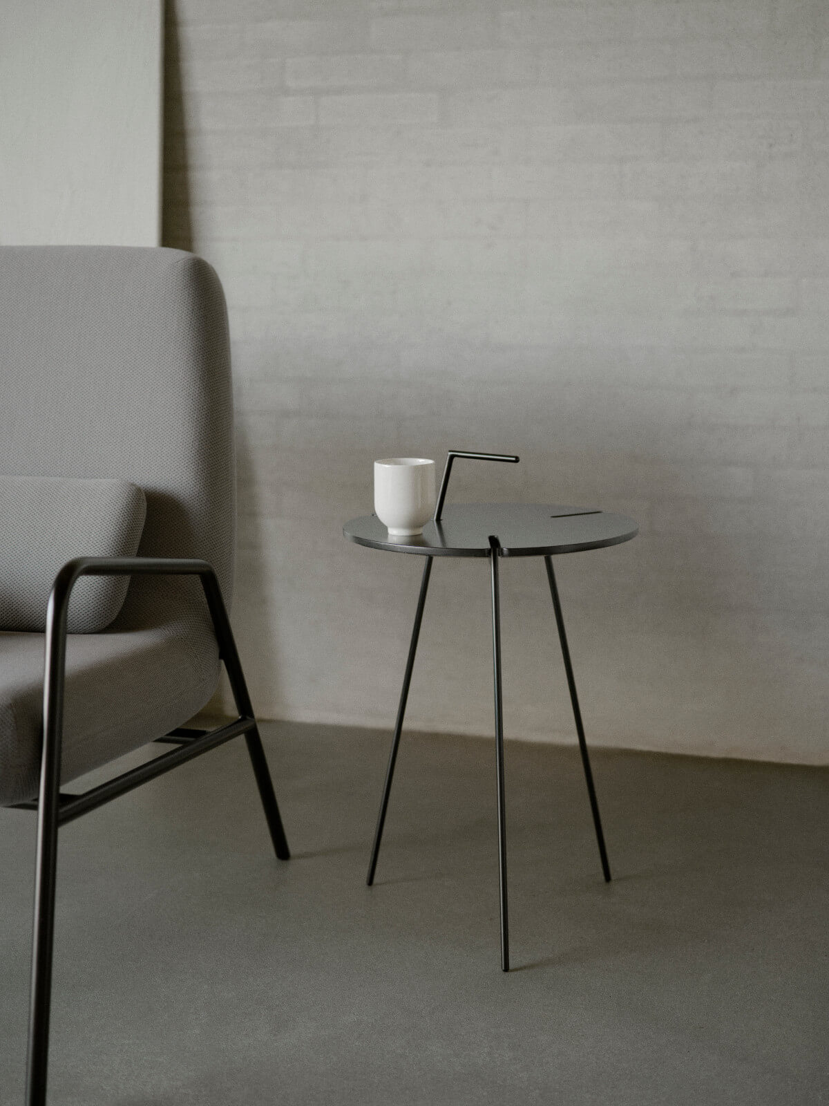 Moderner Softline Stok Beistelltisch, minimalistischer Design-Beistelltisch für Sofa, Sessel oder Lounge