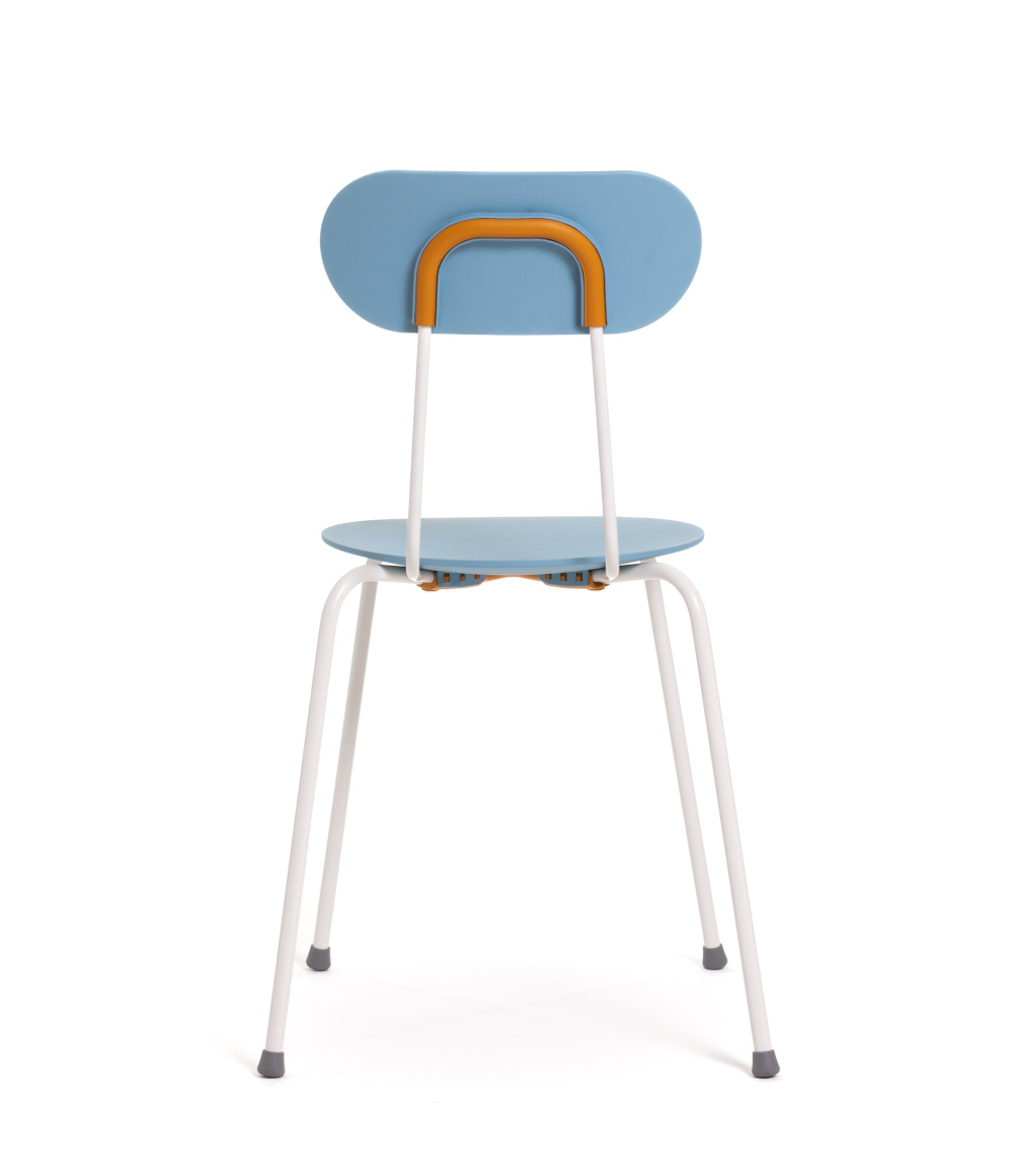 Magis Mariolina Stuhl weiß/hellblau, leichter Armlehnstuhl, modern, stapelbar, komfortabel, Design aus Italien