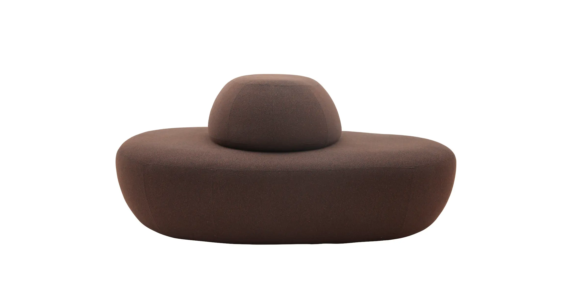 Softline Sisters Hocker Large mit Rückenlehne in Braun aus vorderer Perspektive mit großzügiger abgerundeter Sitzfläche und mittig angeordneter gepolsterter Rückenlehne.
