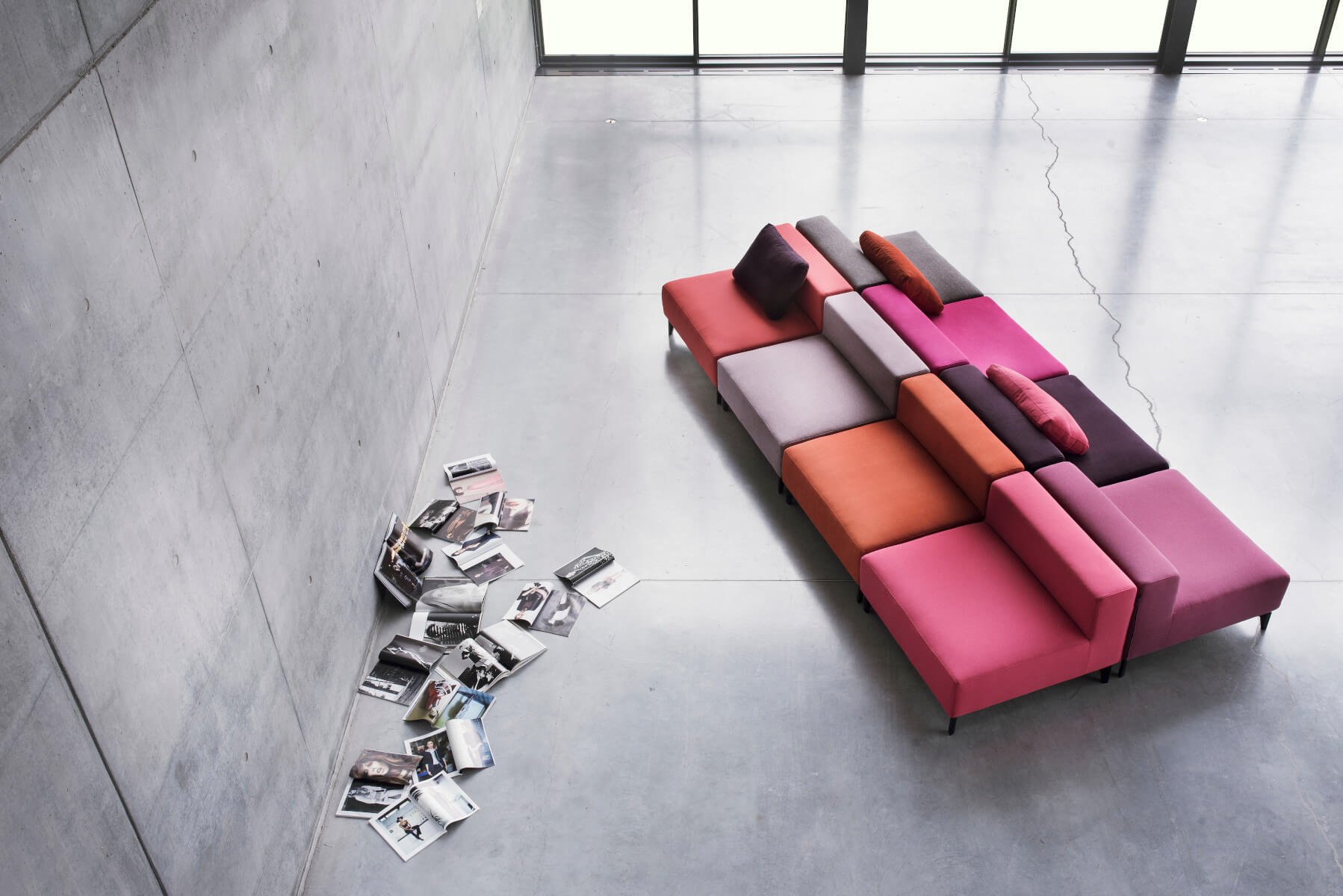 Softline Passion Sofa als modulares Sofasystem mit klaren Linien, modernem Design und flexibel kombinierbaren Modulen