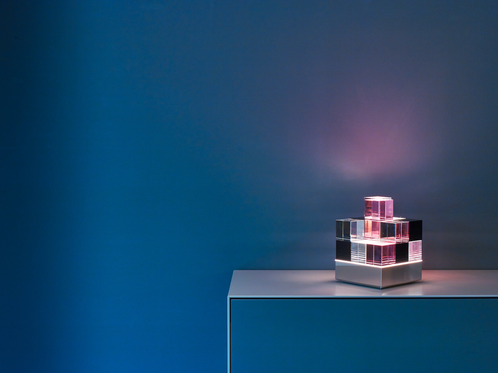 Tecnolumen Cubelight Tischleuchte rosa