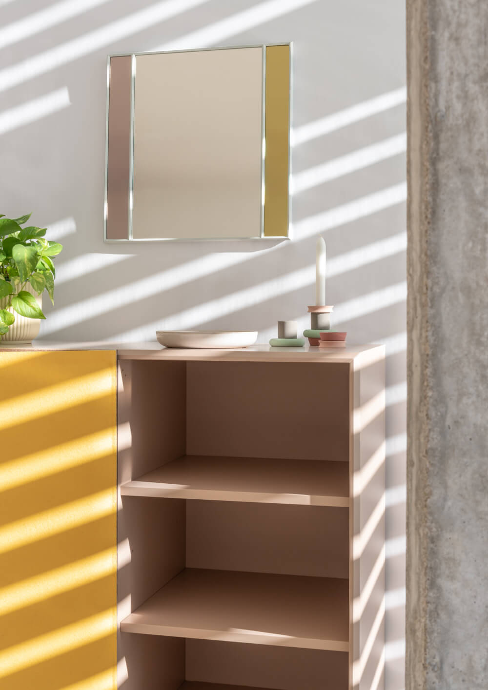 Magis Tacito Sideboard im minimalistischen Raum, stilvoll, robust und hochwertig – Designerqualität aus Italien