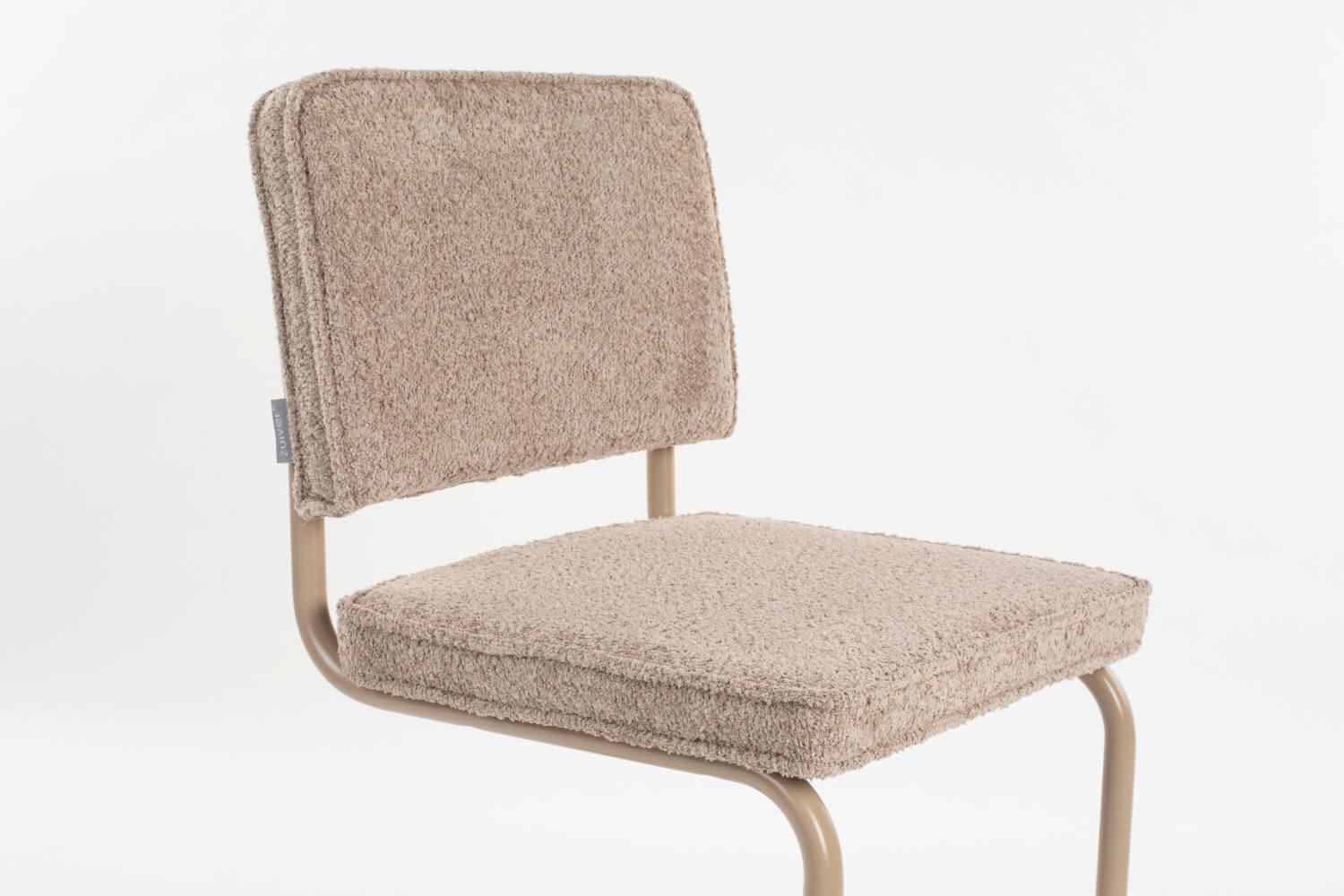 Zuiver Ridge Kink Soft Stuhl in Beige – eleganter Designer-Stuhl für modernes Interieur Zuiver Ridge Kink Soft Stuhl in Beige – moderner Designer-Stuhl mit weichem Bezug und einzigartigem Kink-Design für stilvolle Ess- und Wohnzimmer