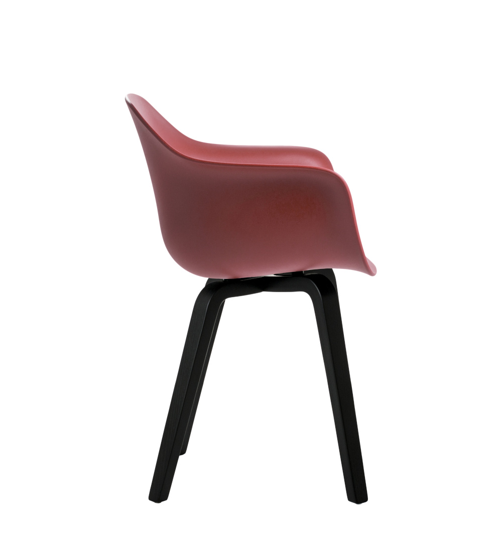 Magis Substance Armlehnstuhl, ergonomisch, komfortabel, hochwertiges Holz und modernes Design, Made in Italy