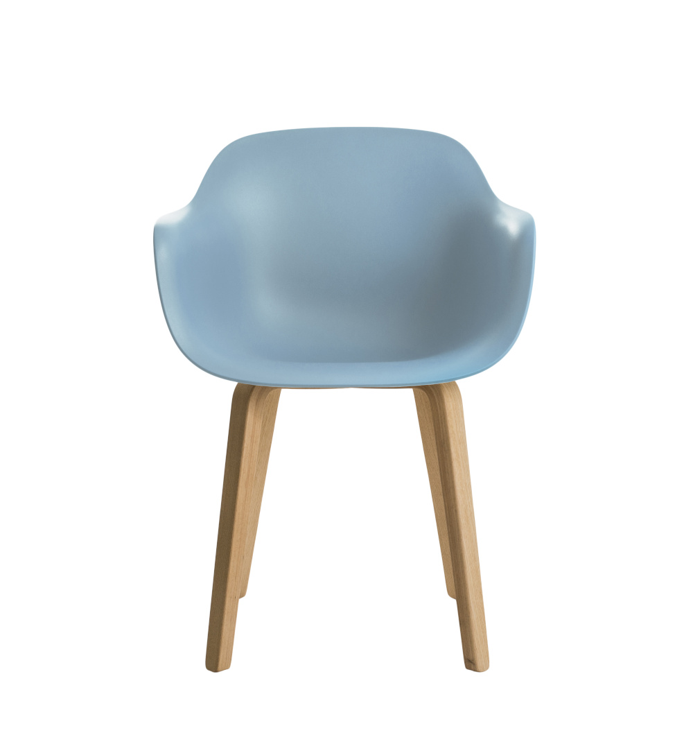 Magis Substance Armlehnstuhl, hellblau, ergonomisch, Esche natur, modernes Design, komfortabe