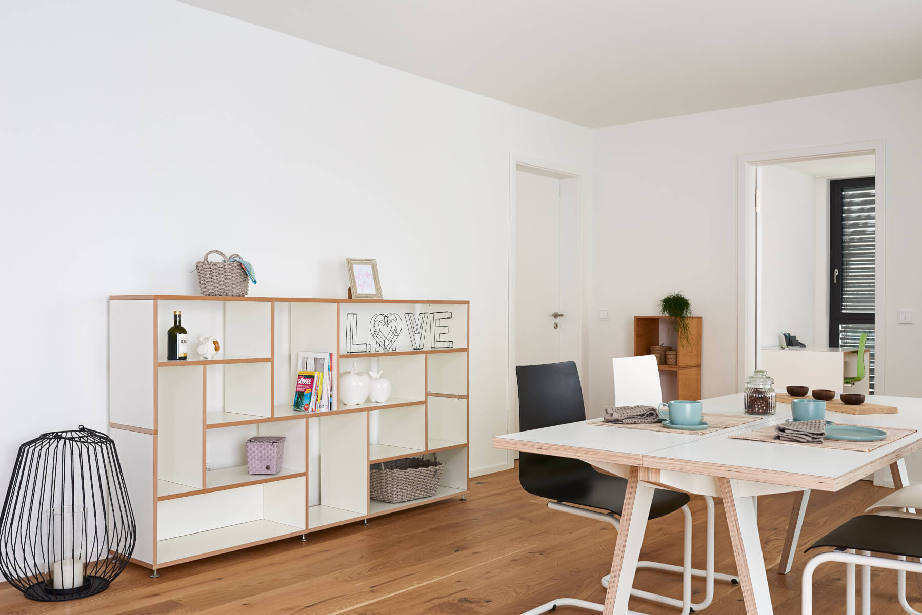 Tojo Hanibal Regal Ambiente