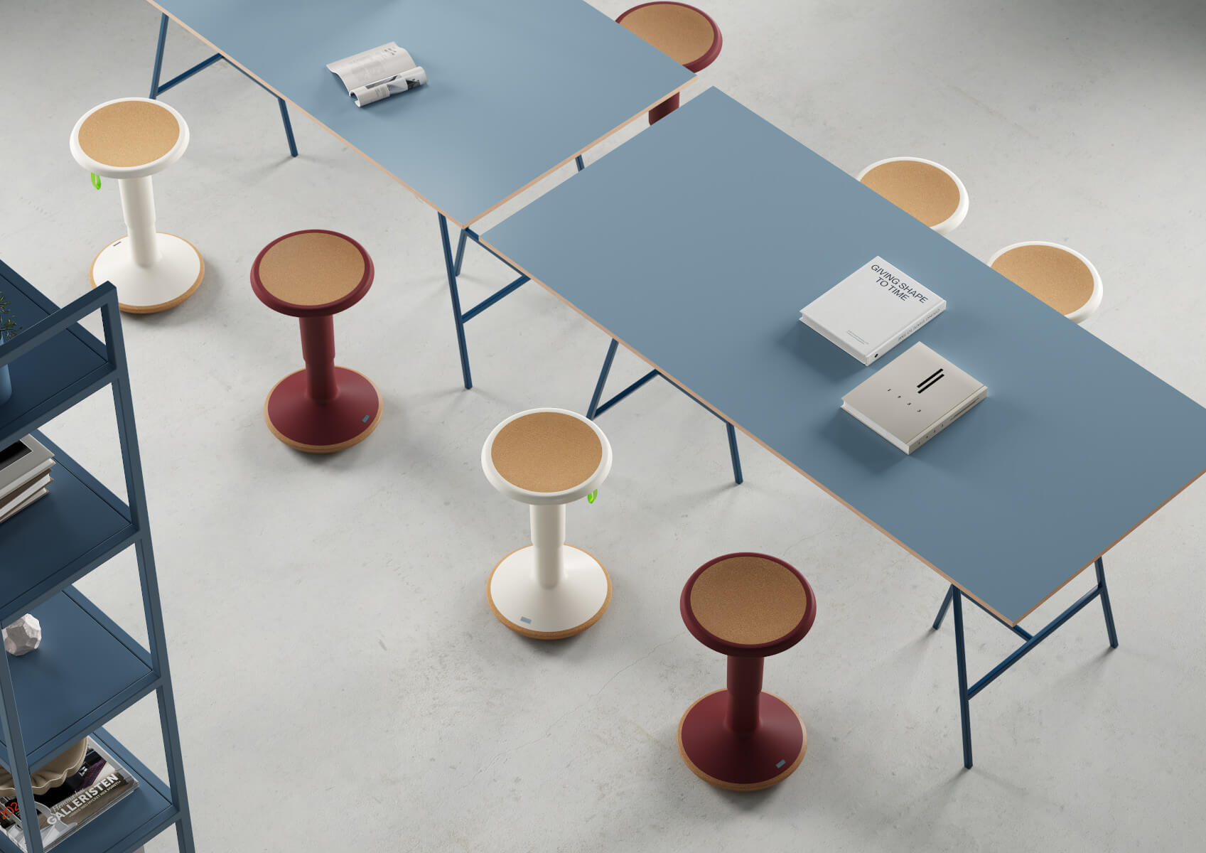 Ergonomischer UP Hocker von Interstuhl für bewegtes Sitzen im Büro, Homeoffice oder Coworking Space.