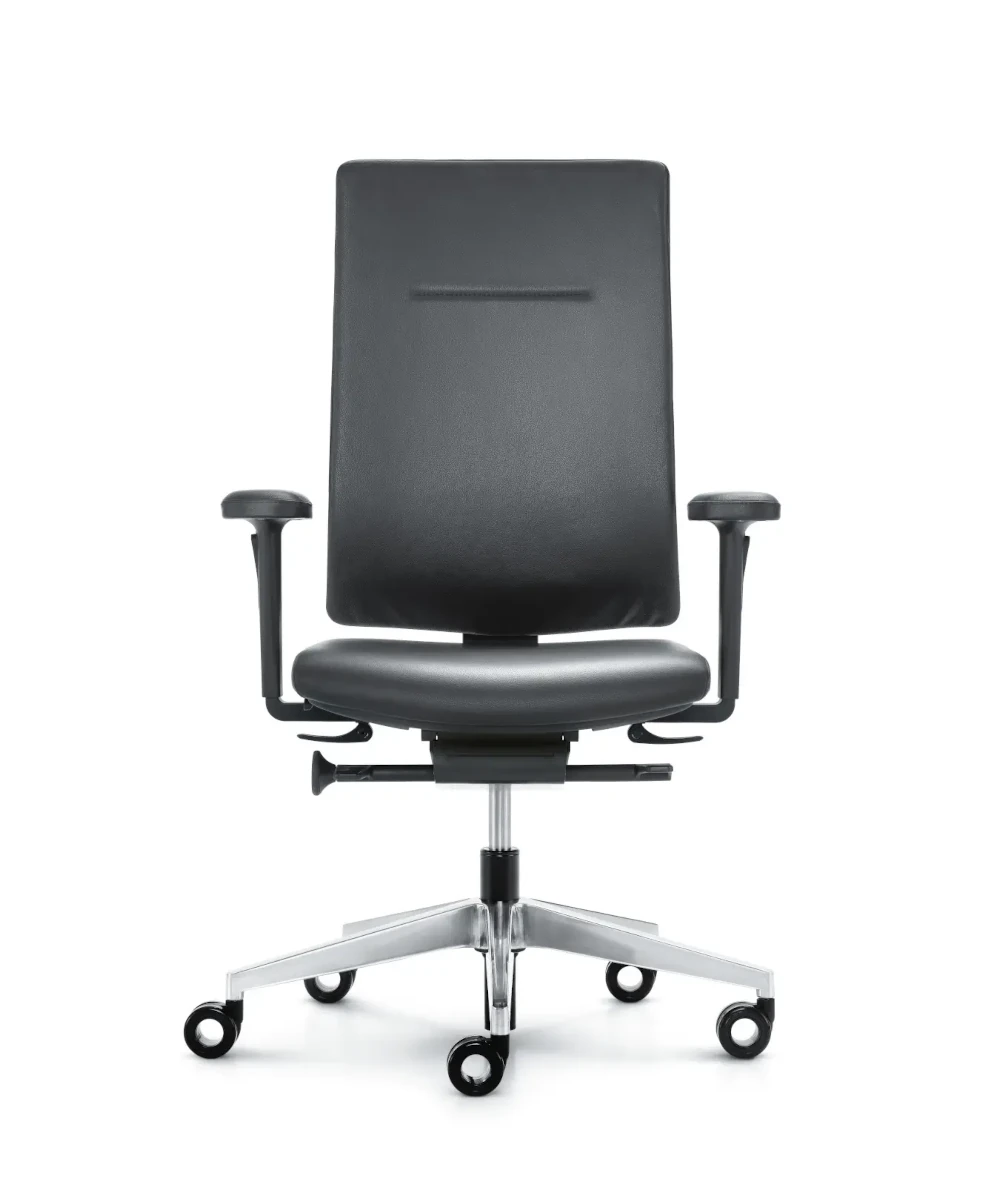 Girsberger Kyra Bürostuhl mit hoher Rückenlehne für komfortables und ergonomisches Sitzen am Arbeitsplatz.