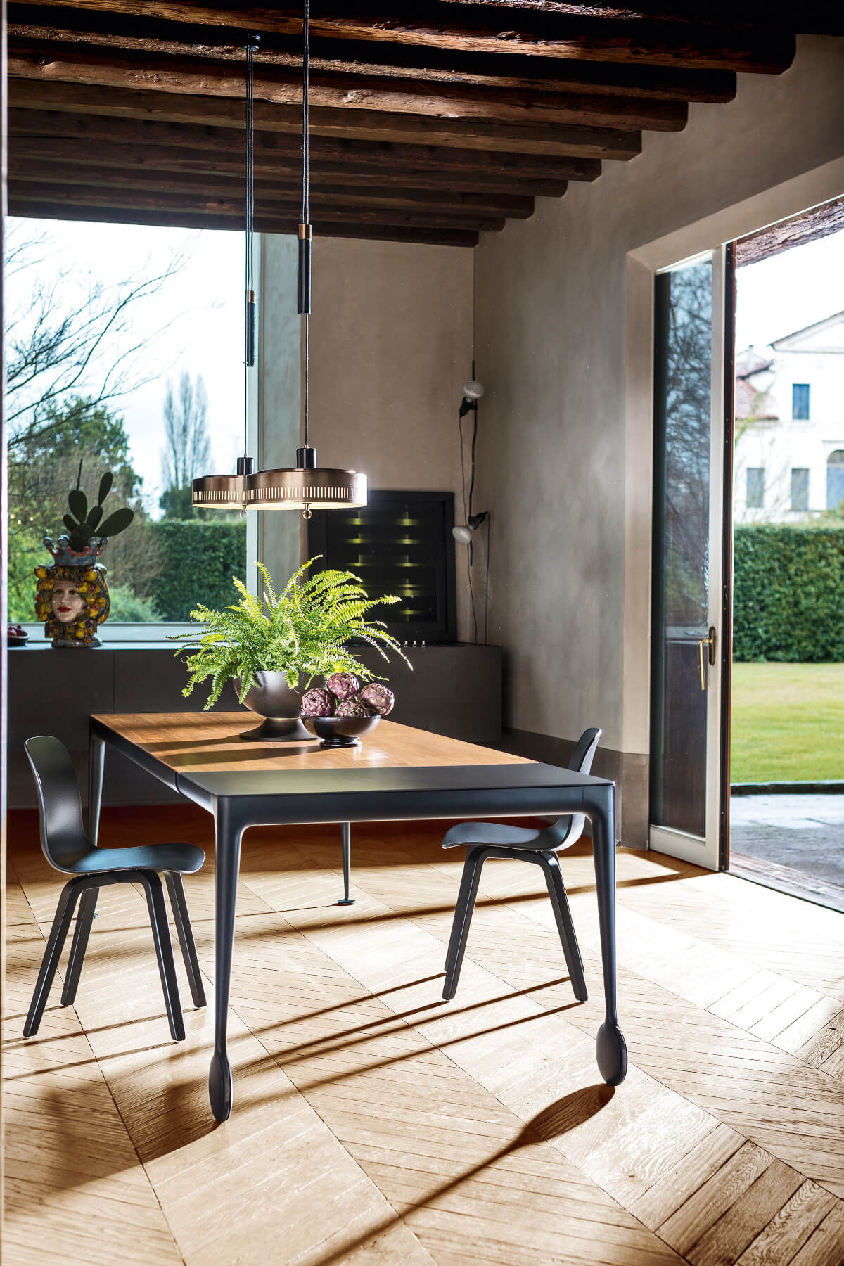 Magis Big Will Ausziehtisch – Stilvolles Interieur Ausziehbarer Magis Big Will Tisch im eleganten Esszimmer, hochwertiges italienisches Design, langlebig und praktisch